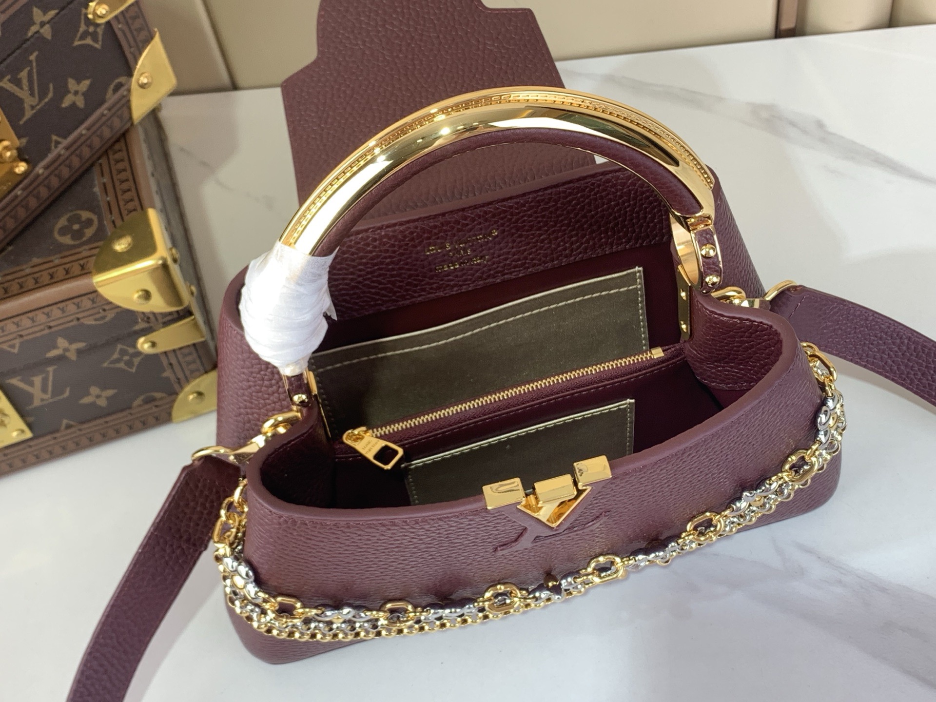 LV Style Beige Leather Top Handle Bag style reference detail image 9 from source 759858