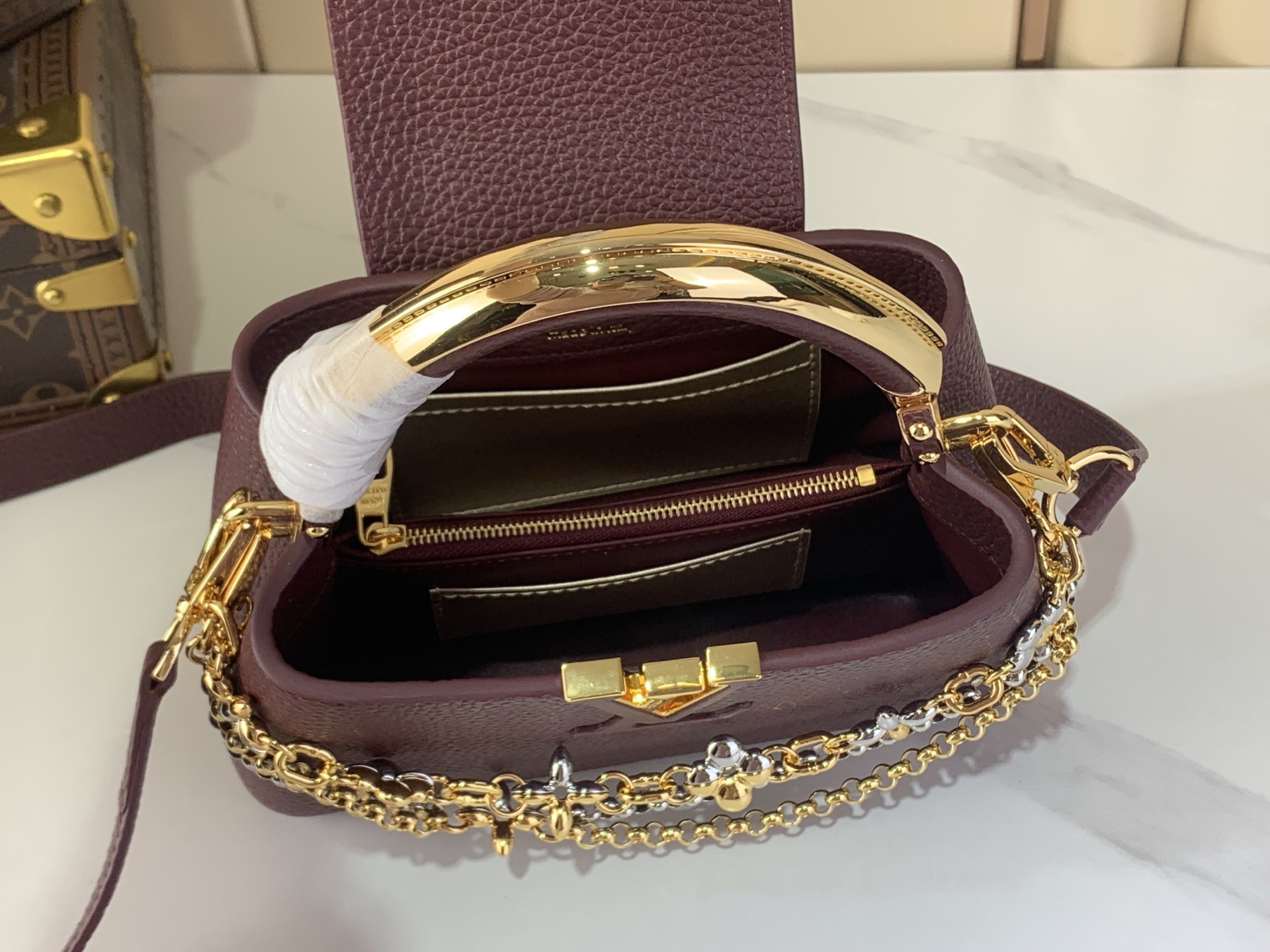 LV Style Beige Leather Top Handle Bag style reference detail image 9 from source 759859