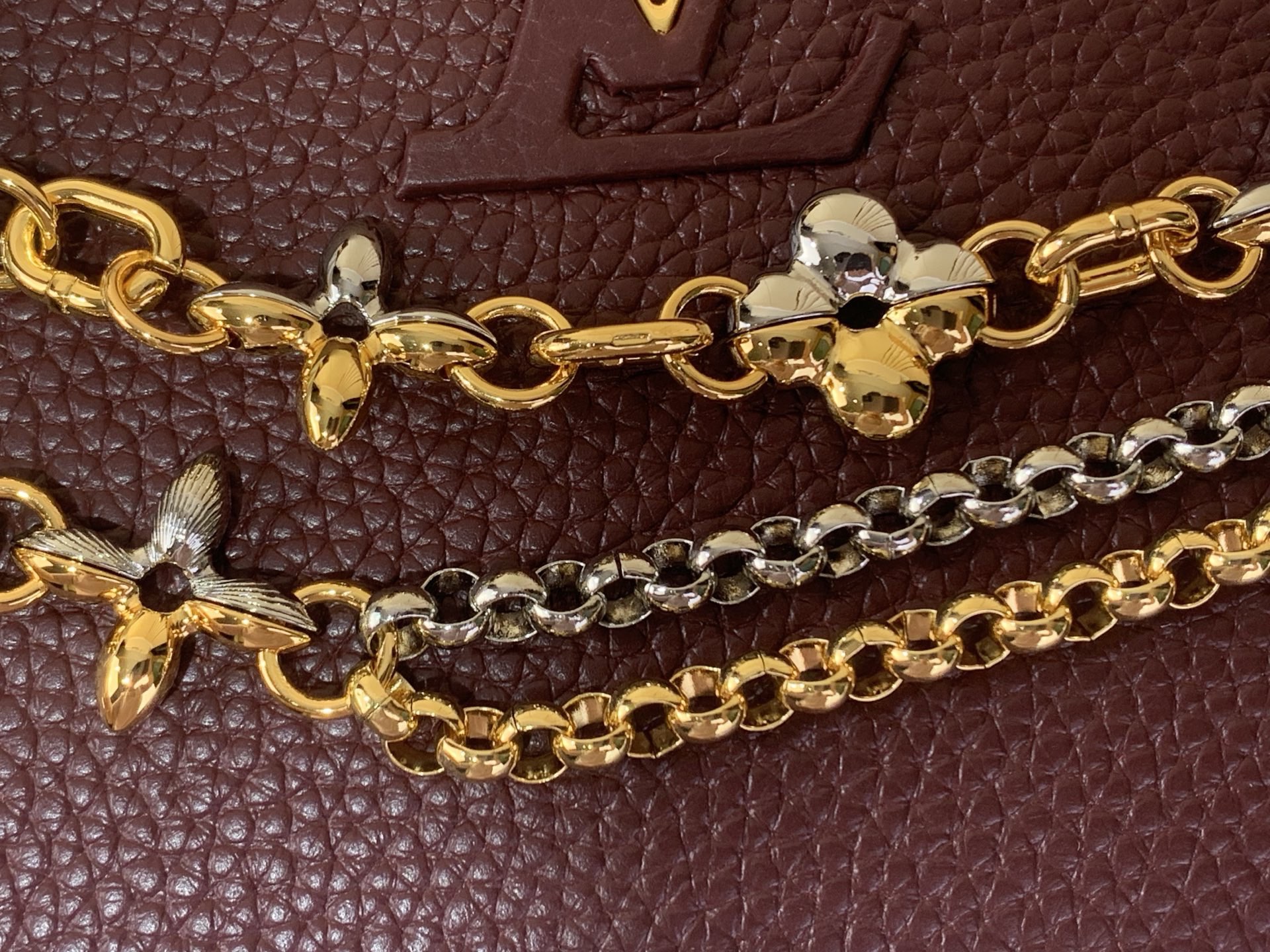 LV Style Beige Leather Top Handle Bag style reference detail image 7 from source 759859