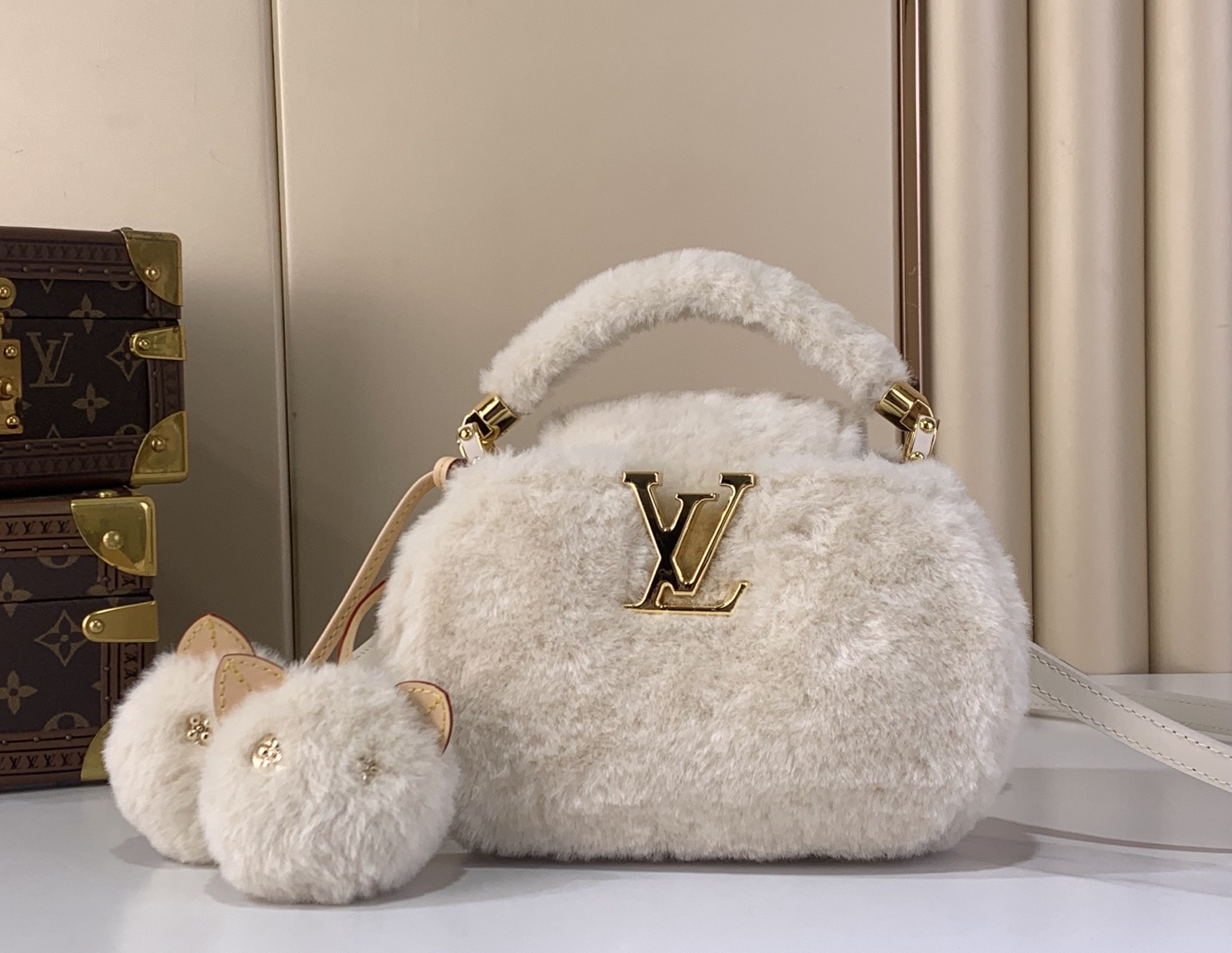 LV Style Beige Leather Top Handle Bag Lookbook Reference image 1