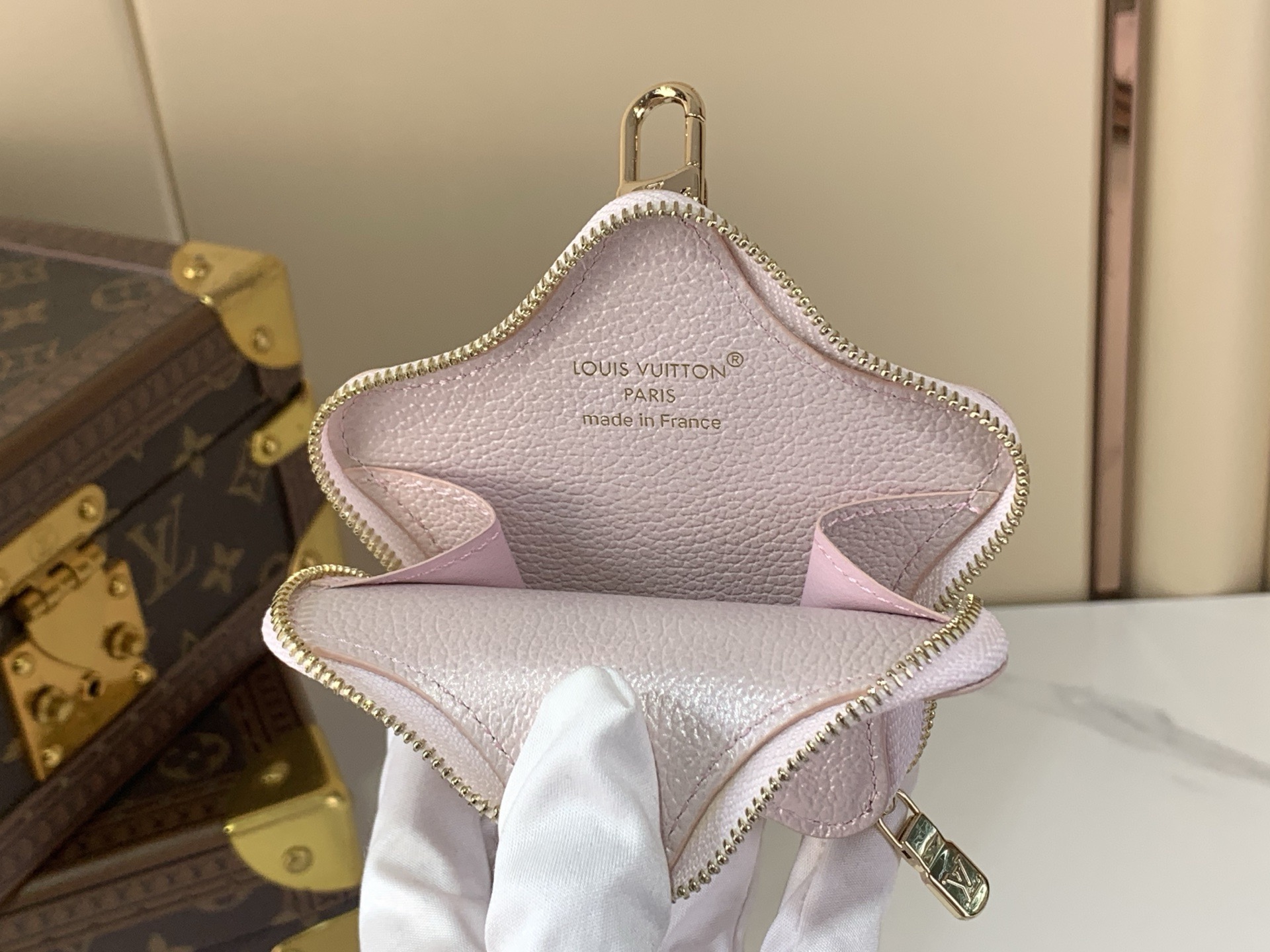 LV Style Beige Leather Keychain Bags Keychain detail image 9 from source 759865