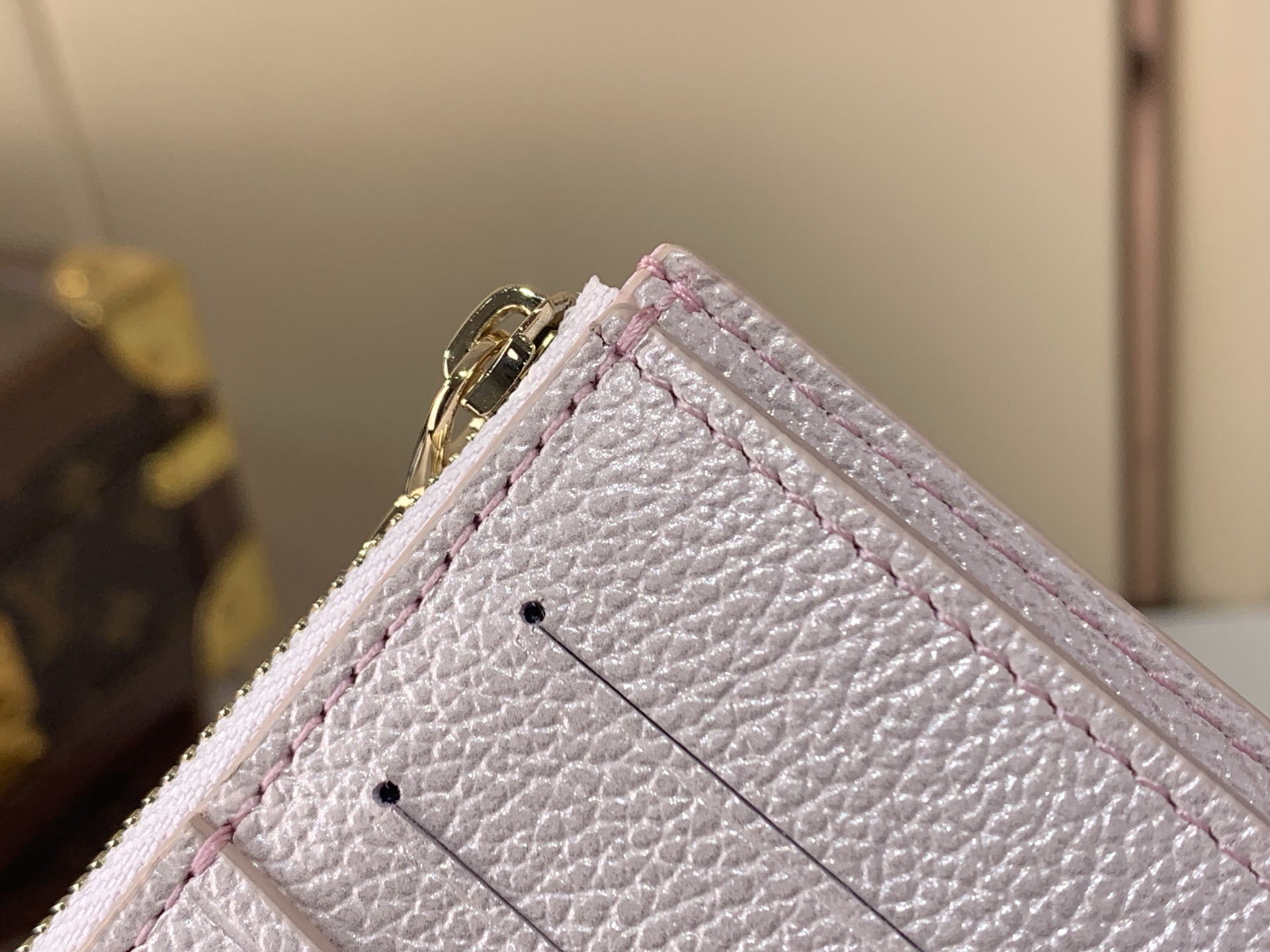 LV Style Beige Leather Wallet Bags Wallet detail image 7 from source 759864