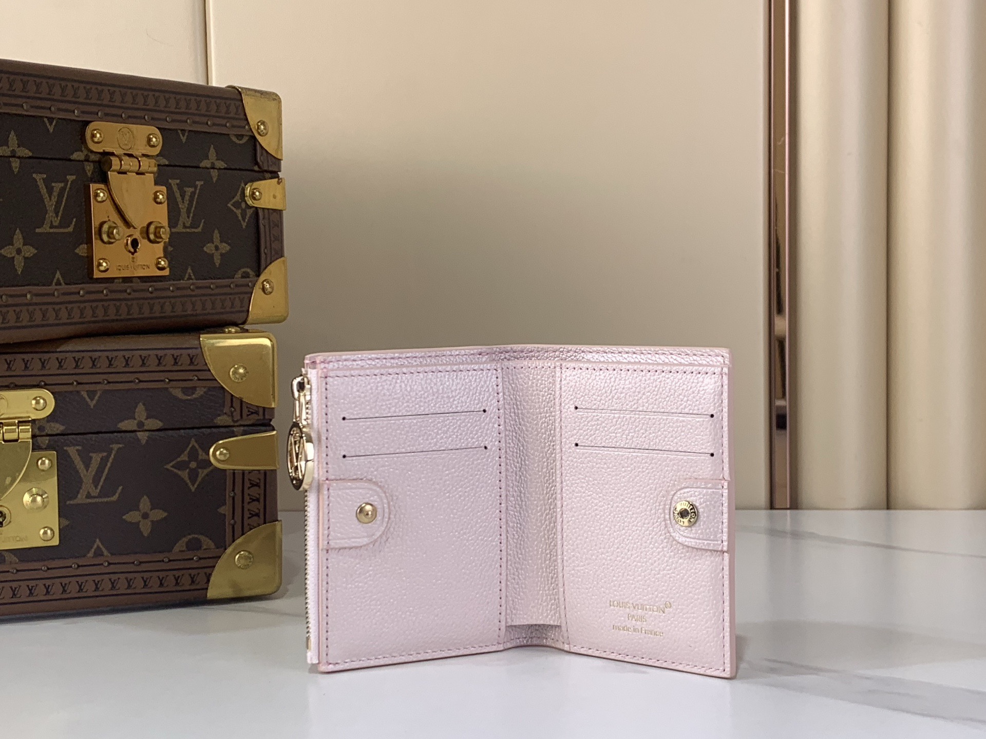 LV Style Beige Leather Wallet Bags Wallet detail image 9 from source 759864