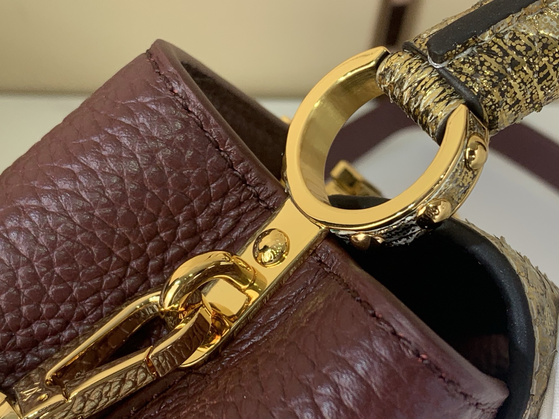 LV Style White Leather Top Handle Bag style reference detail image 5 from source 759875