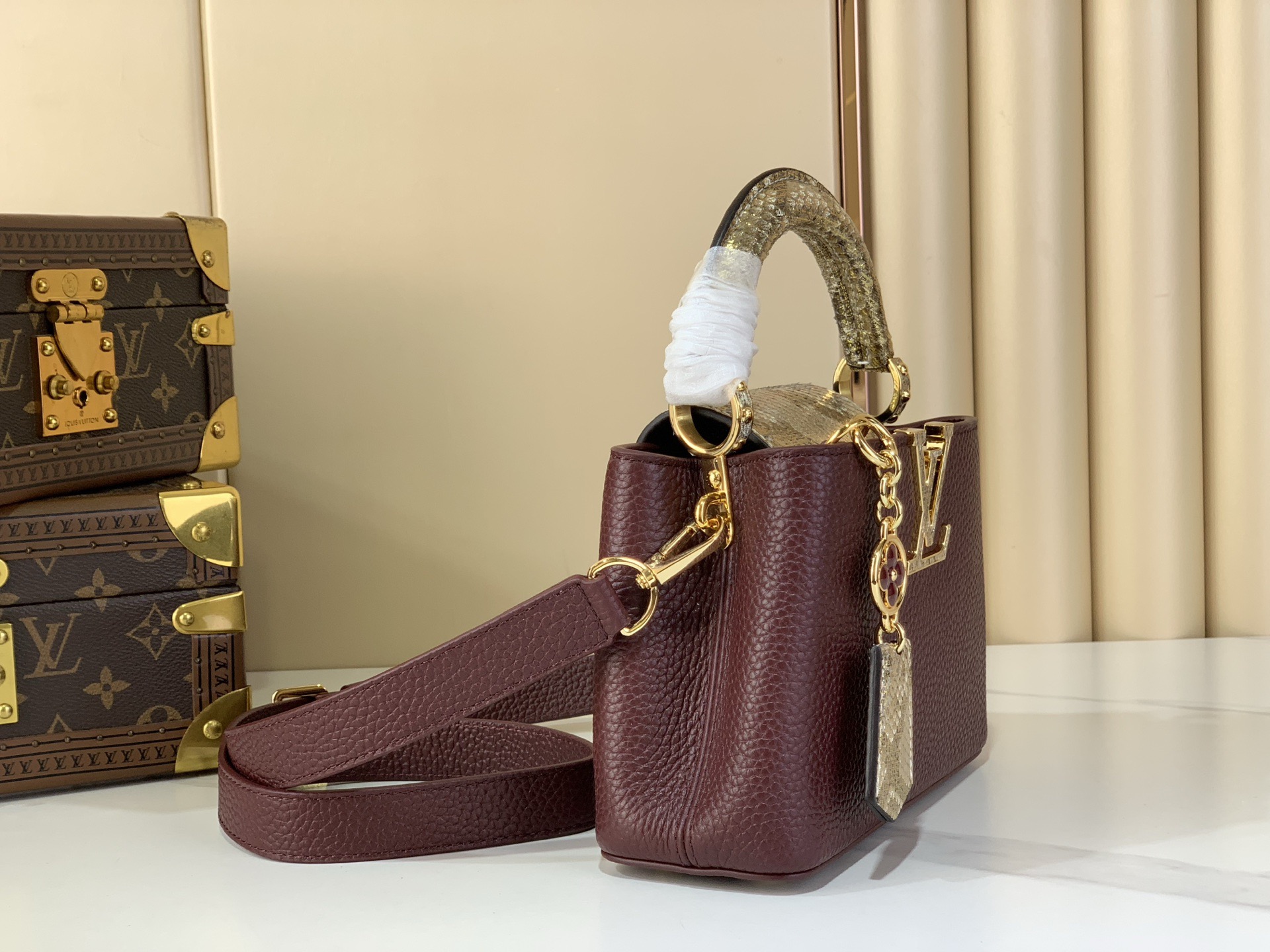 LV Style White Leather Top Handle Bag Lookbook Reference image 2