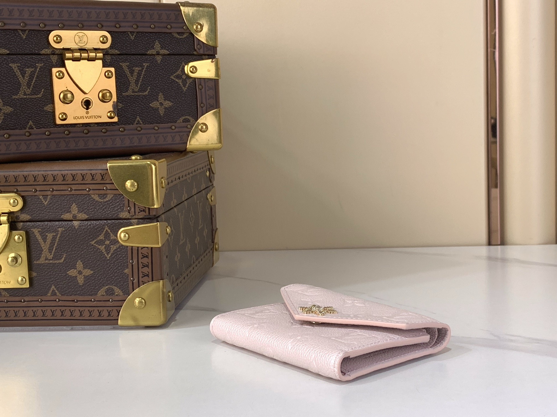 LV Style Beige Leather Wallet Bags Wallet detail image 4 from source 759887