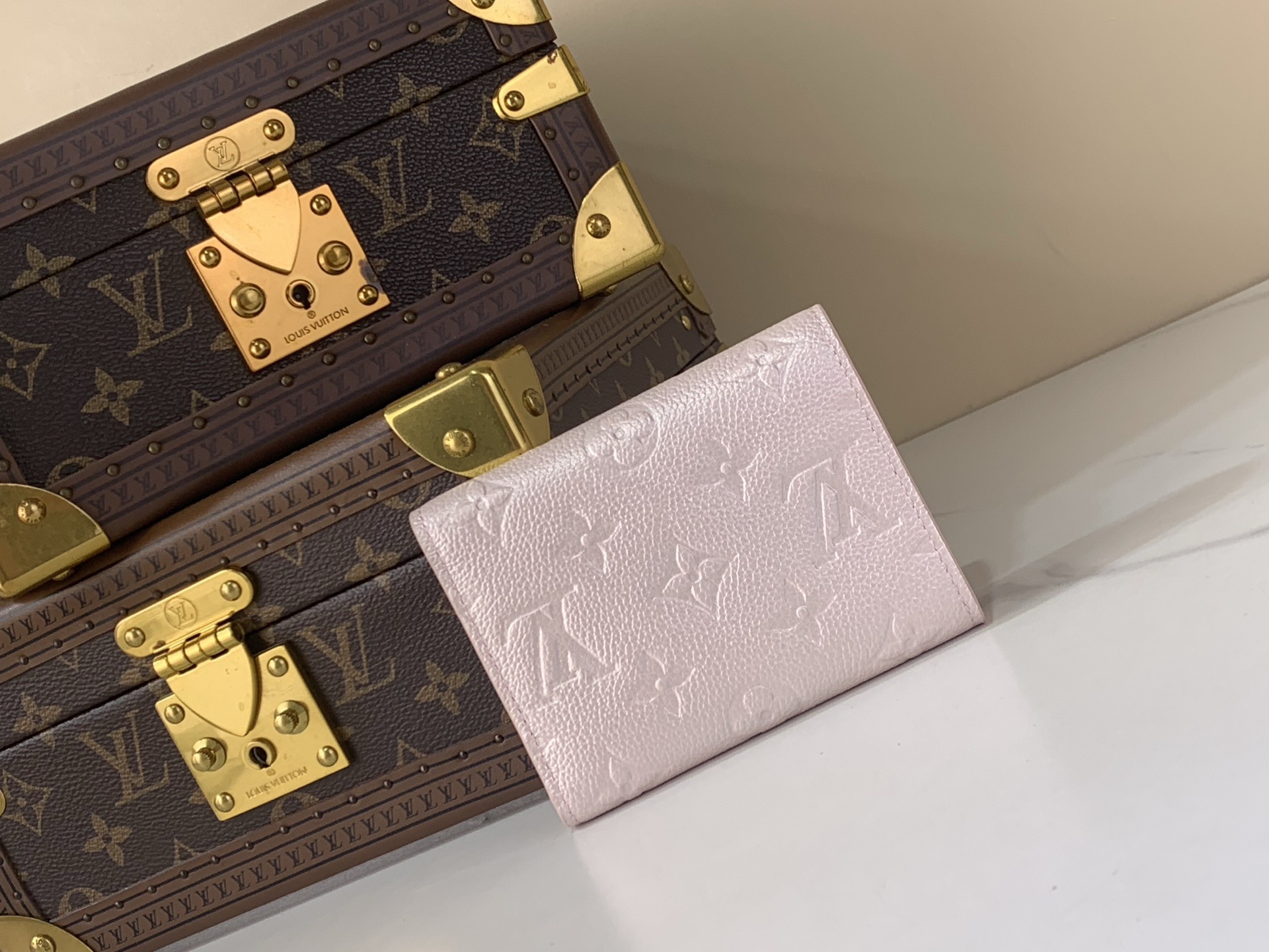 LV Style Beige Leather Wallet Bags Wallet detail image 3 from source 759887