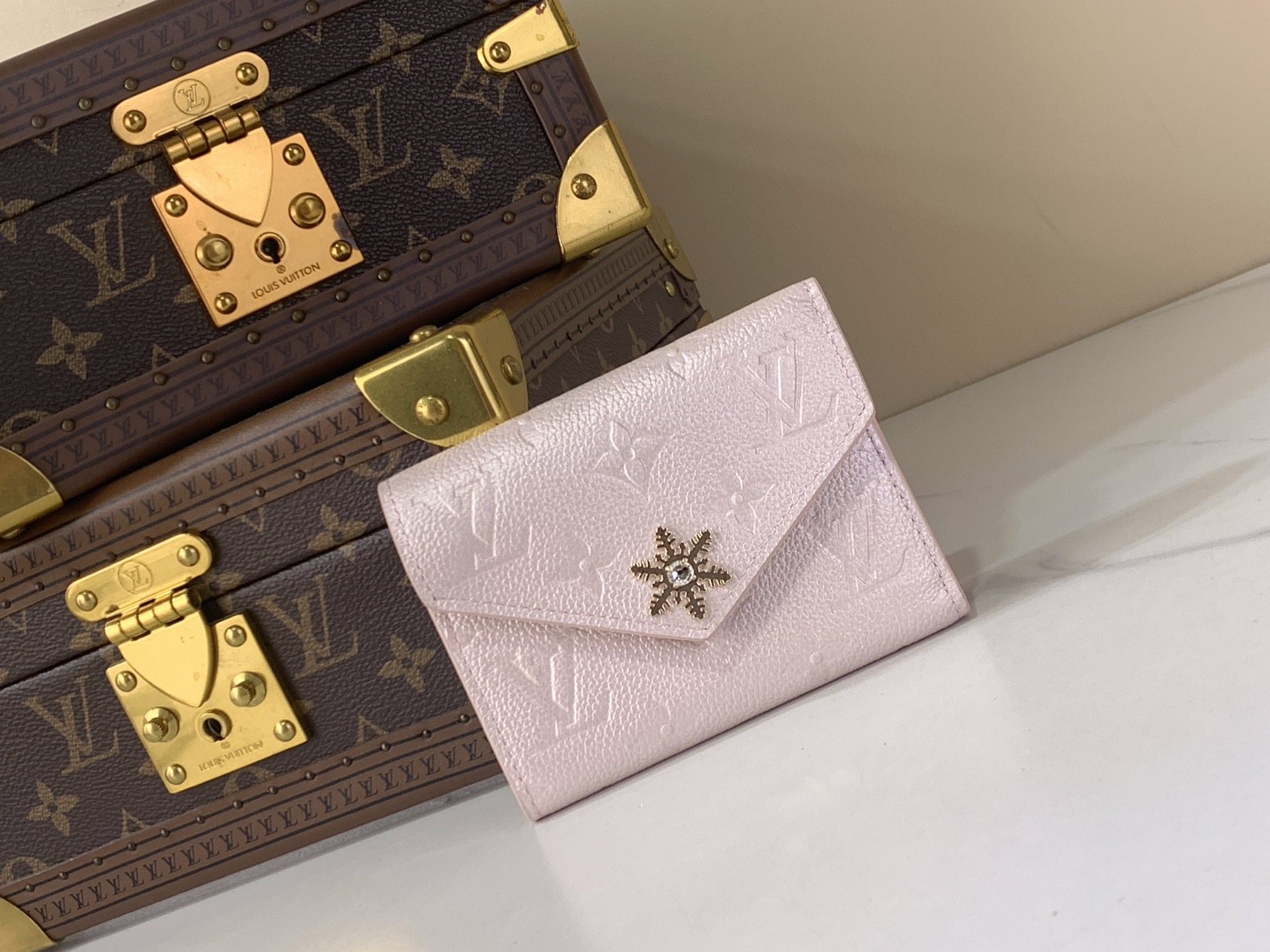 LV Style Beige Leather Wallet Lookbook Reference image 1