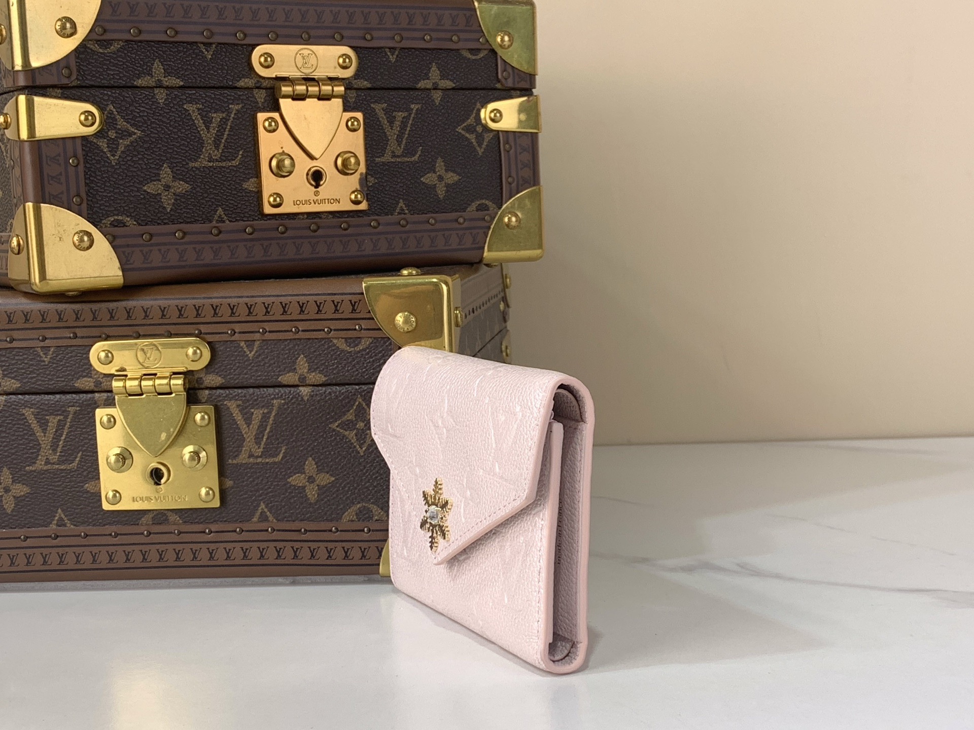 LV Style Beige Leather Wallet Lookbook Reference image 2