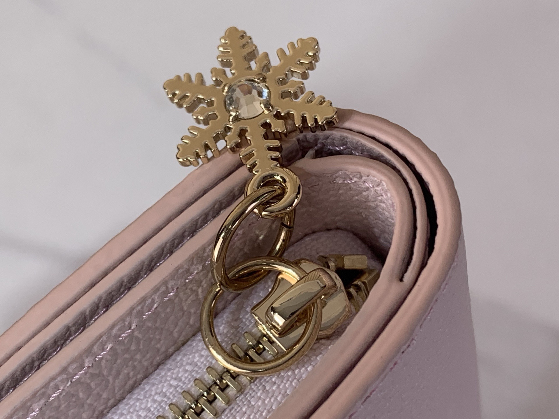 LV Style Beige Leather Wallet Bags Wallet detail image 5 from source 759887