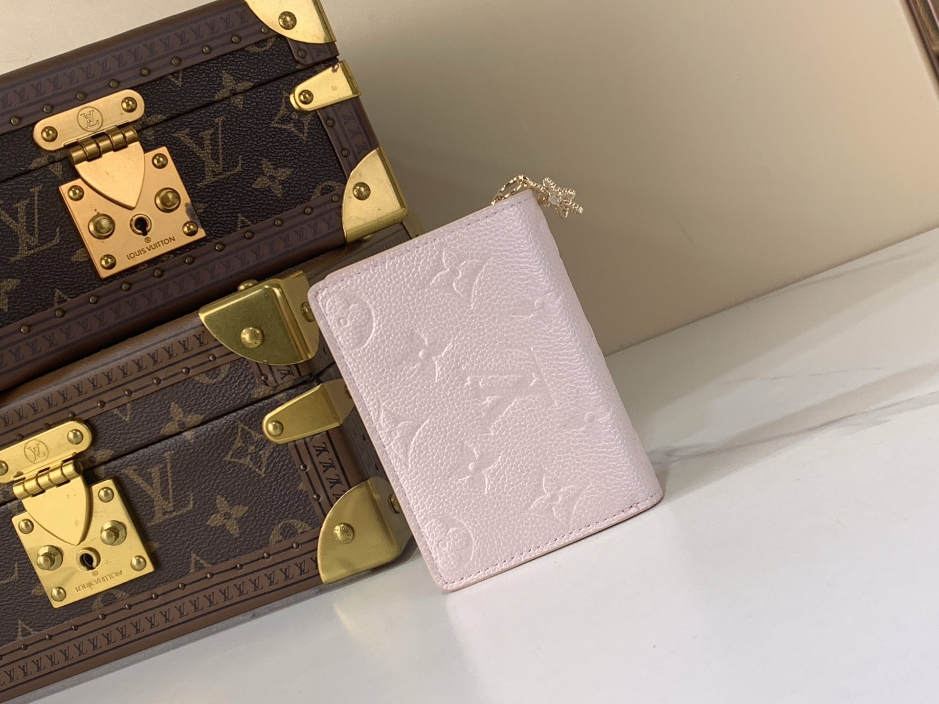 LV Style Beige Leather Wallet Bags Wallet detail image 3 from source 759888
