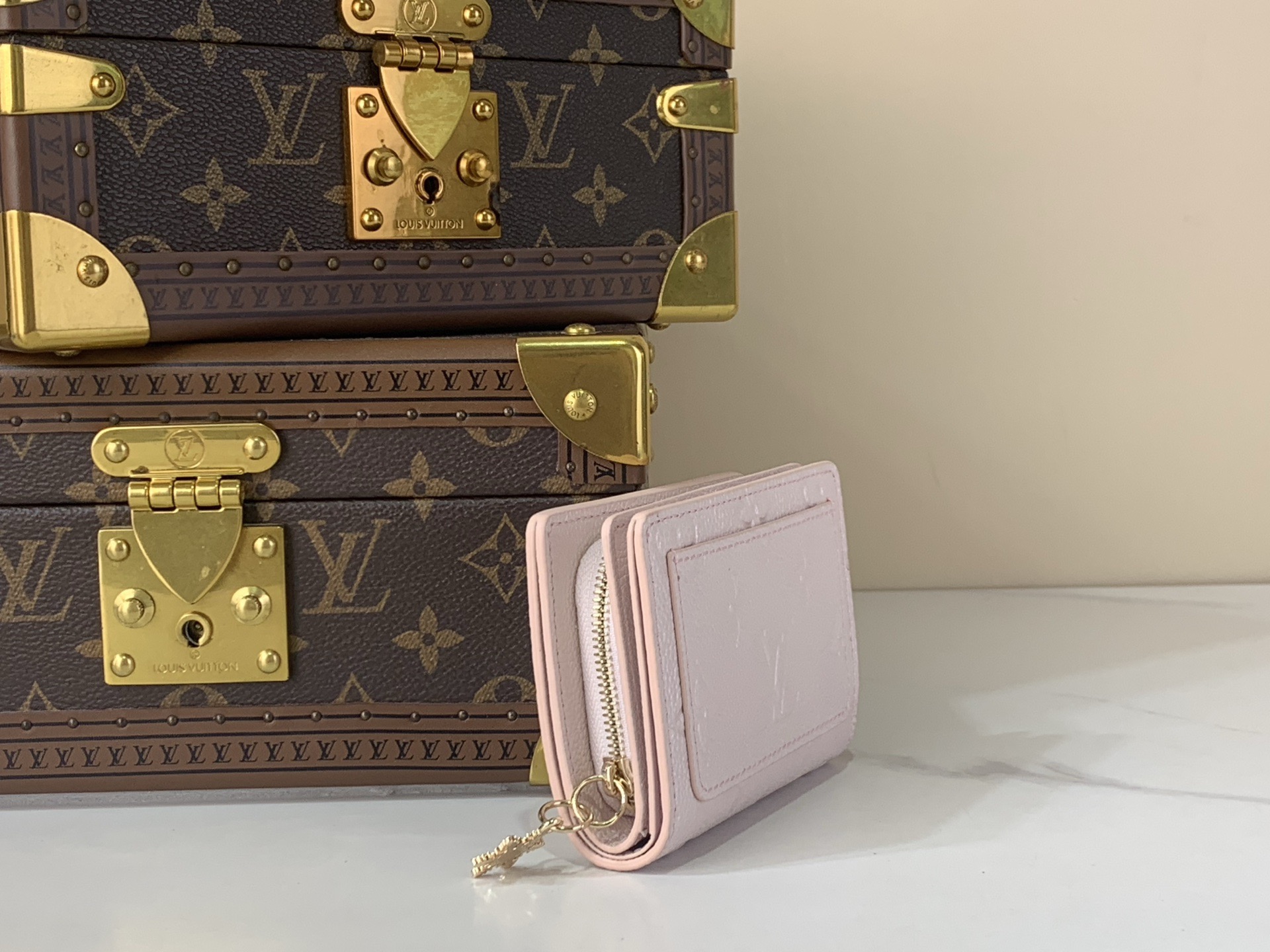 LV Style Beige Leather Wallet Lookbook Reference image 2