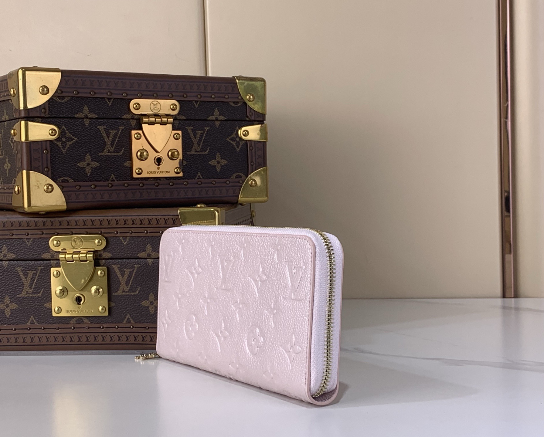 LV Style Beige Leather Wallet Lookbook Reference image 2