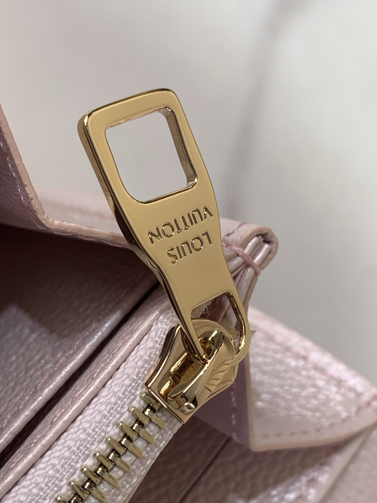 LV Style Beige Leather Wallet Bags Wallet detail image 8 from source 759885