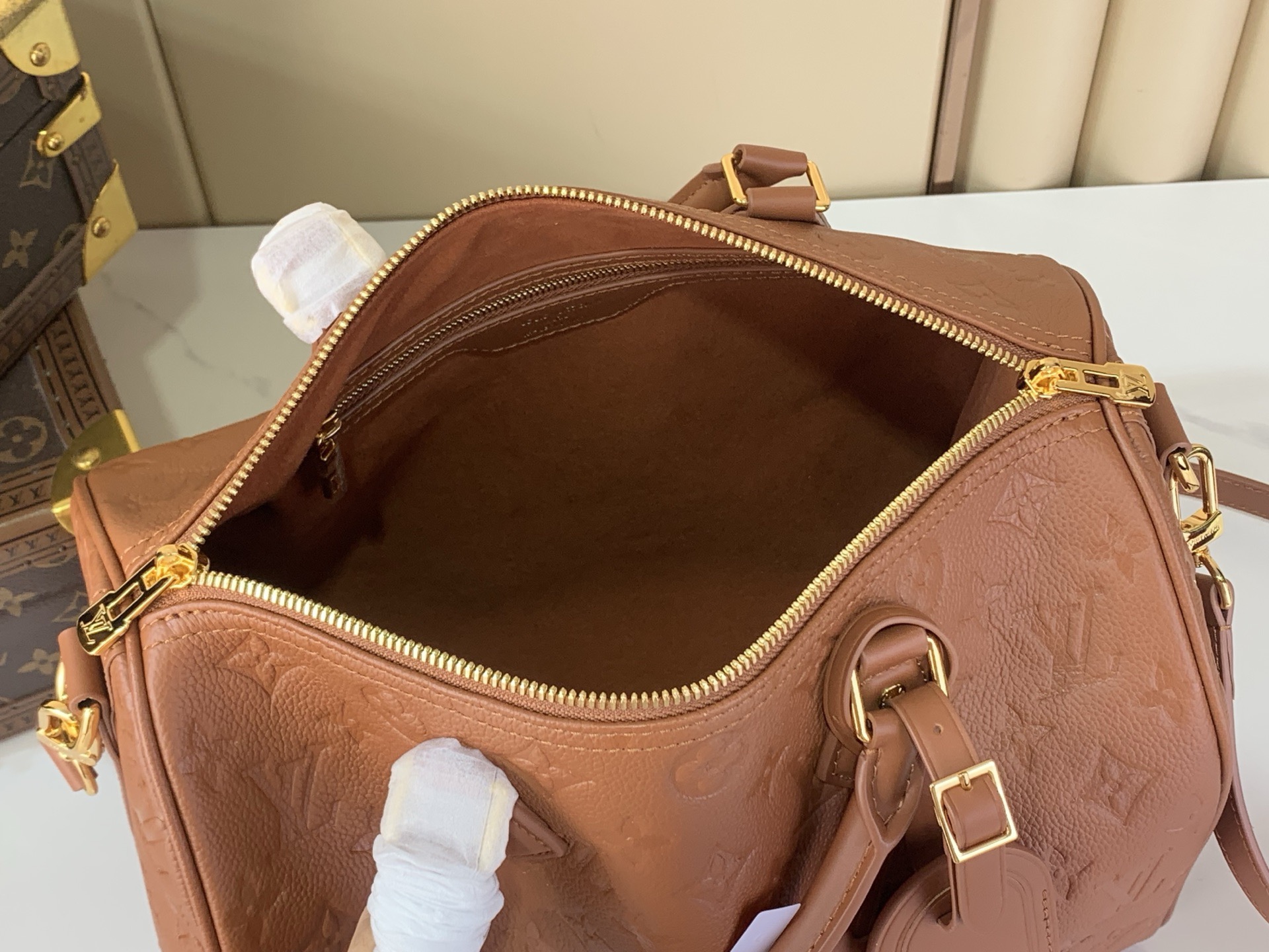 LV Style Black Leather Top Handle Bag style reference detail image 9 from source 759879