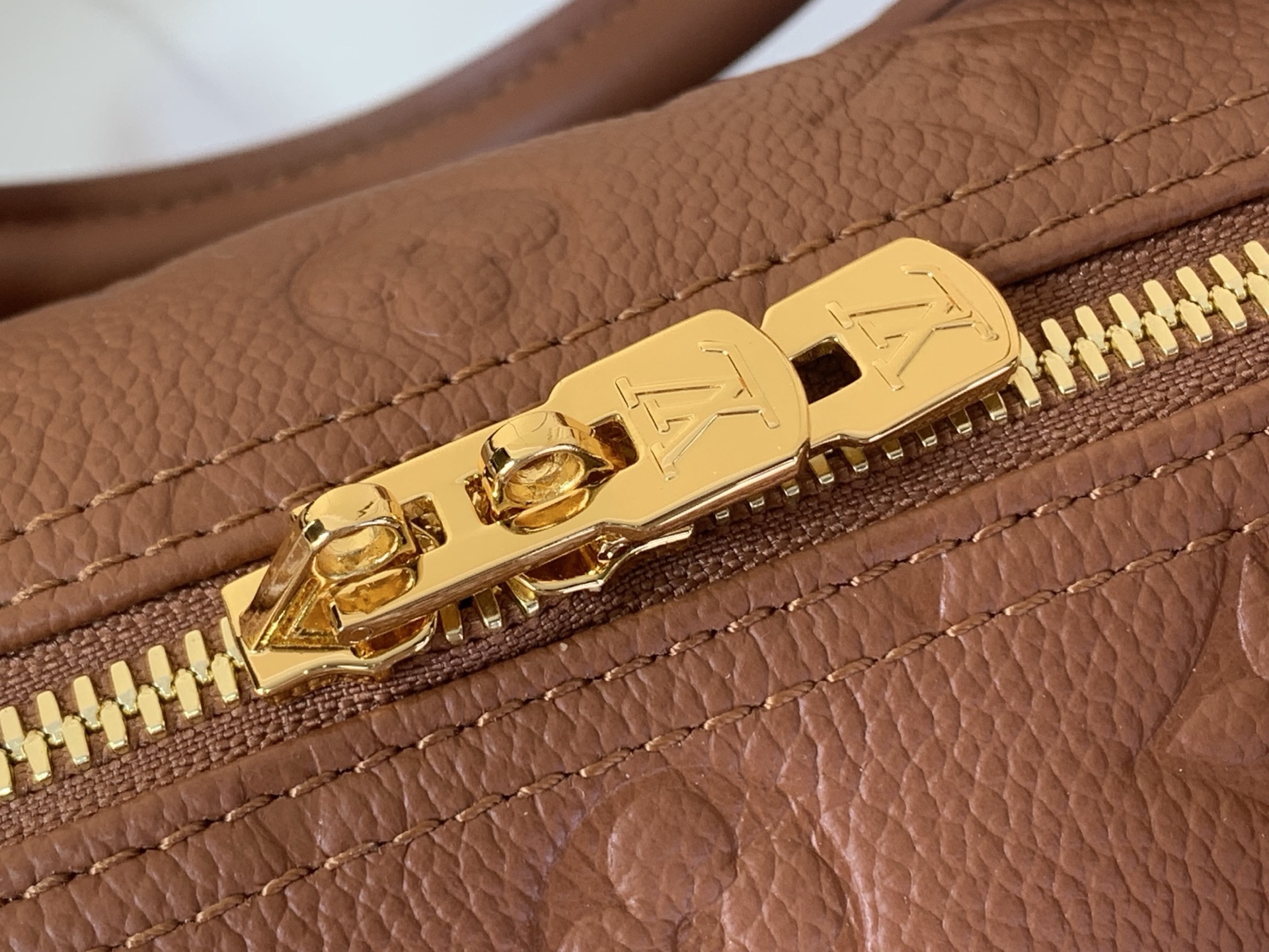 LV Style Black Leather Top Handle Bag style reference detail image 7 from source 759879