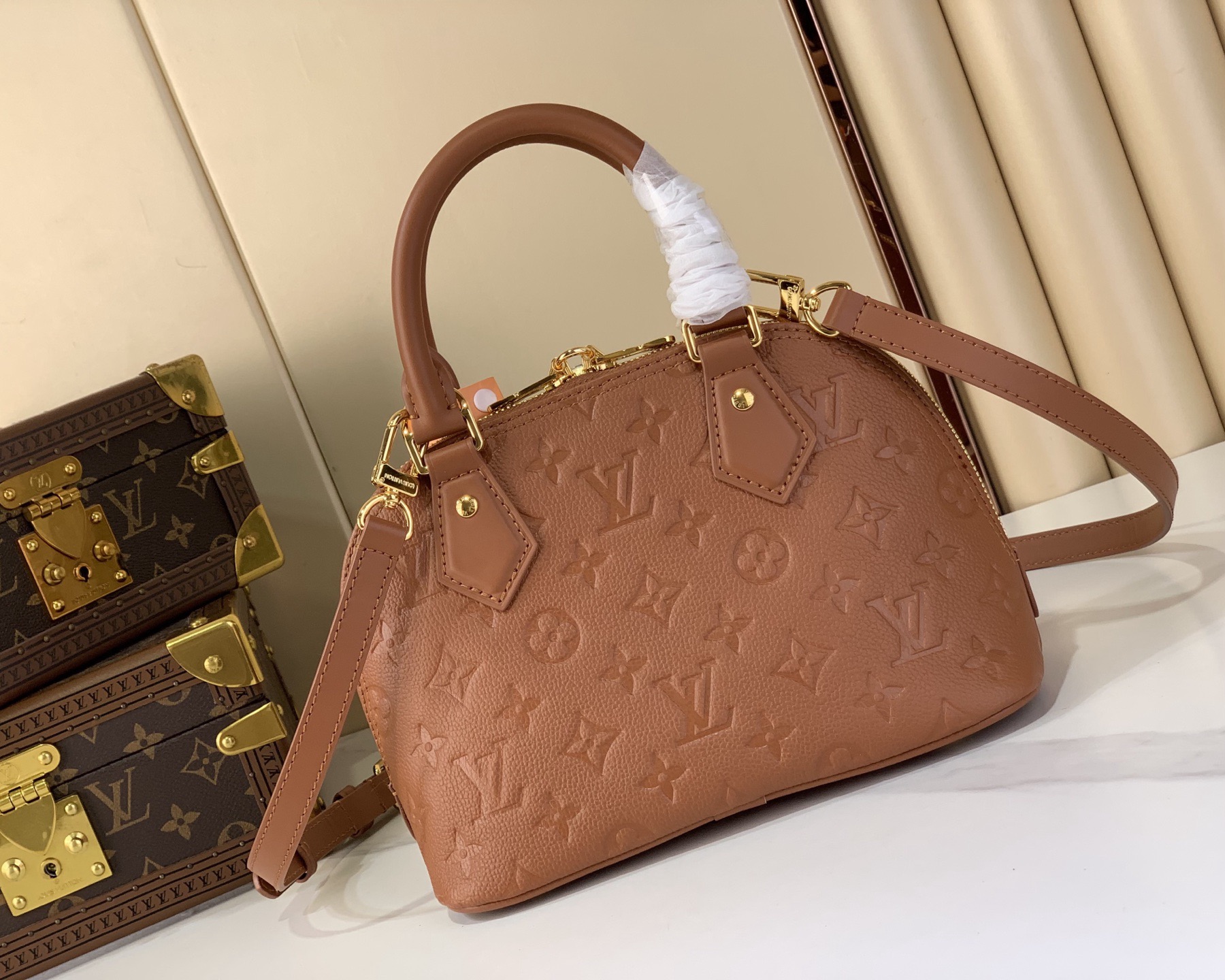 LV Style Black Leather Top Handle Bag style reference detail image 3 from source 759880