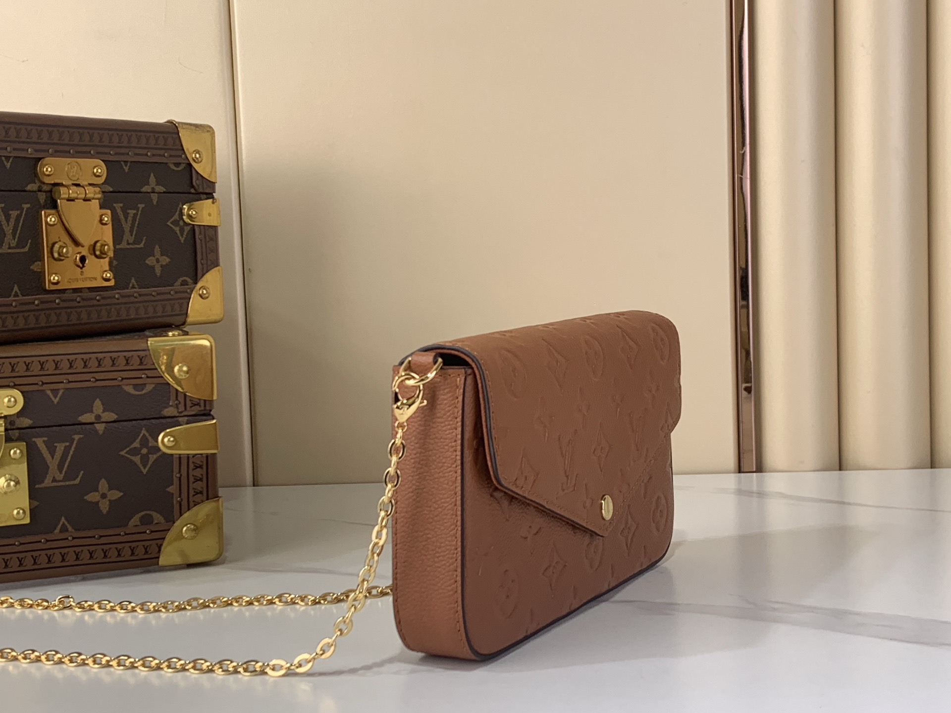 LV Style Brown Leather Clutch Lookbook Reference image 2