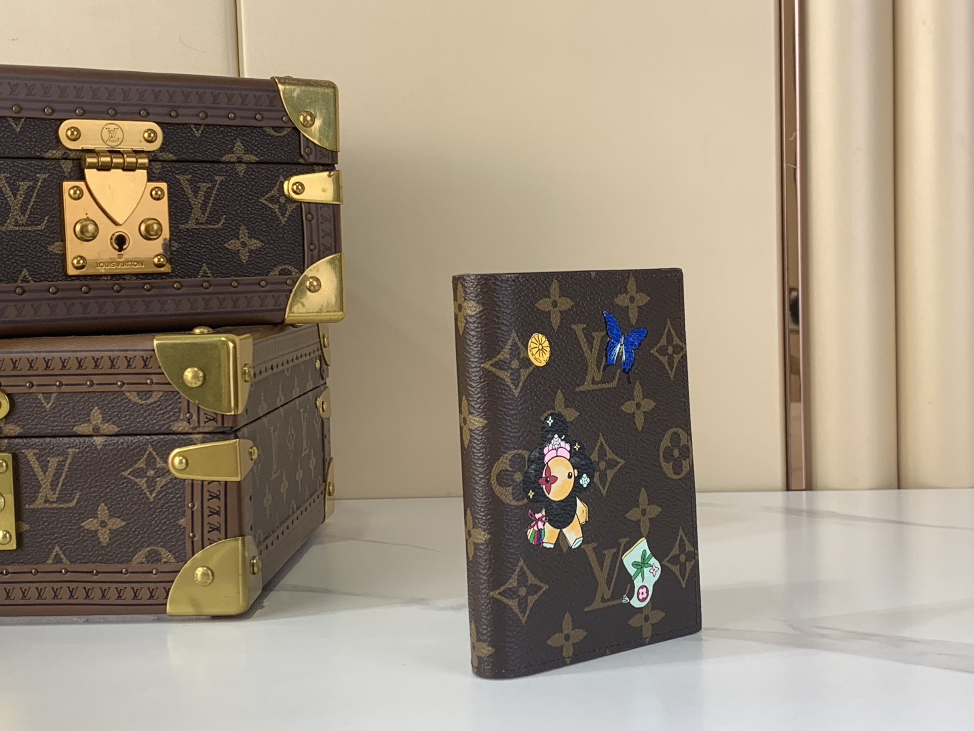 LV Style Blue Leather Passport Cover Lookbook Reference image 2