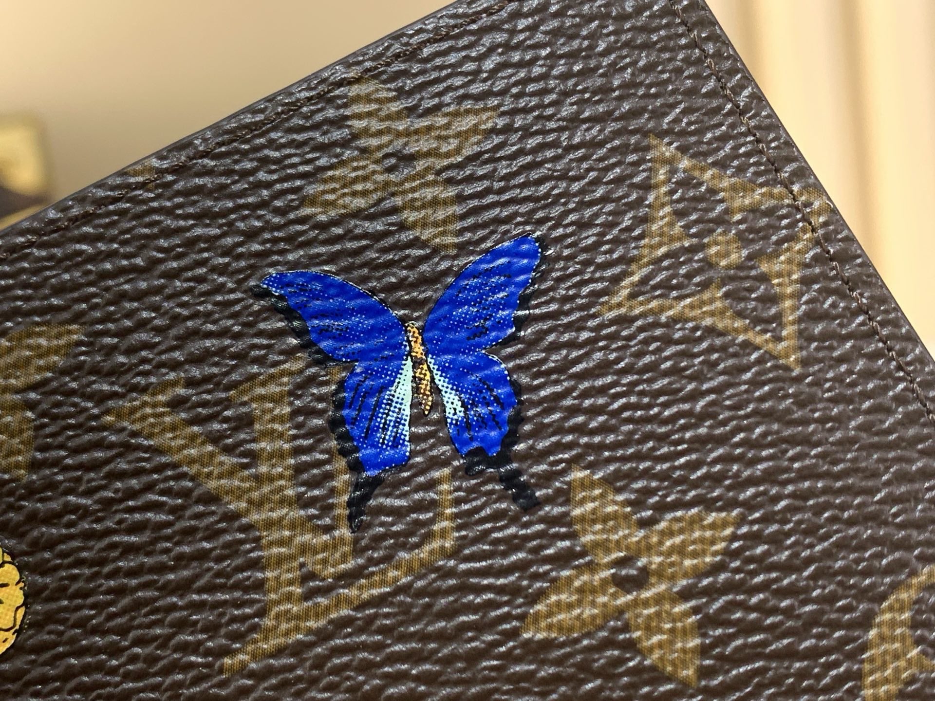 LV Style Blue Leather Passport Cover Bags detail image 5 from source 759883
