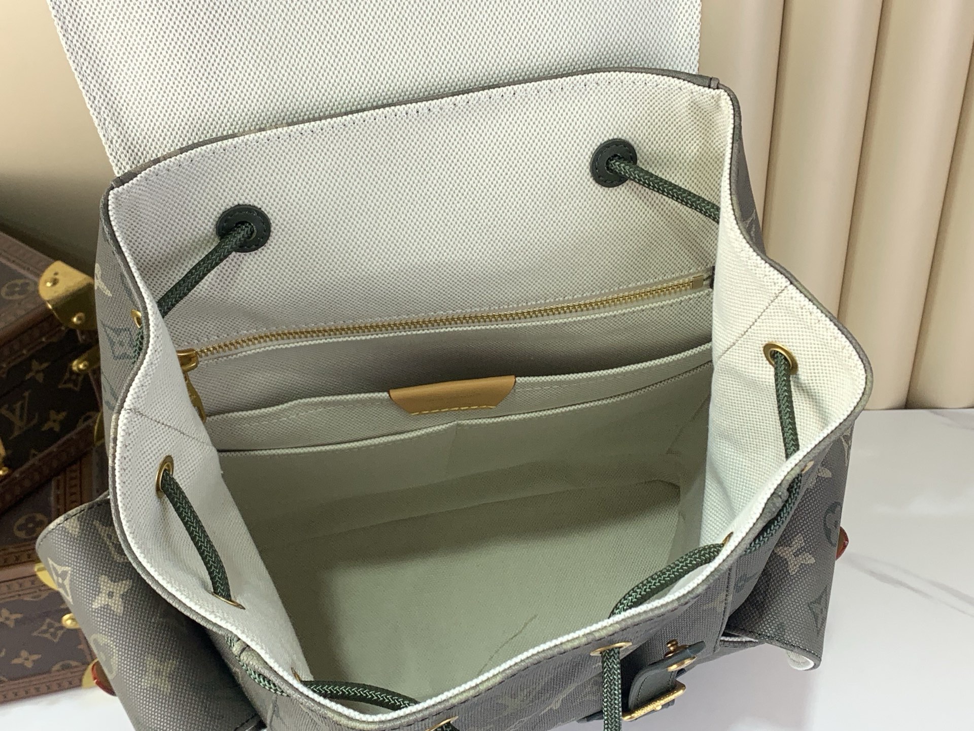 LV Style Beige Canvas Backpack Bags Backpack detail image 9 from source 759908