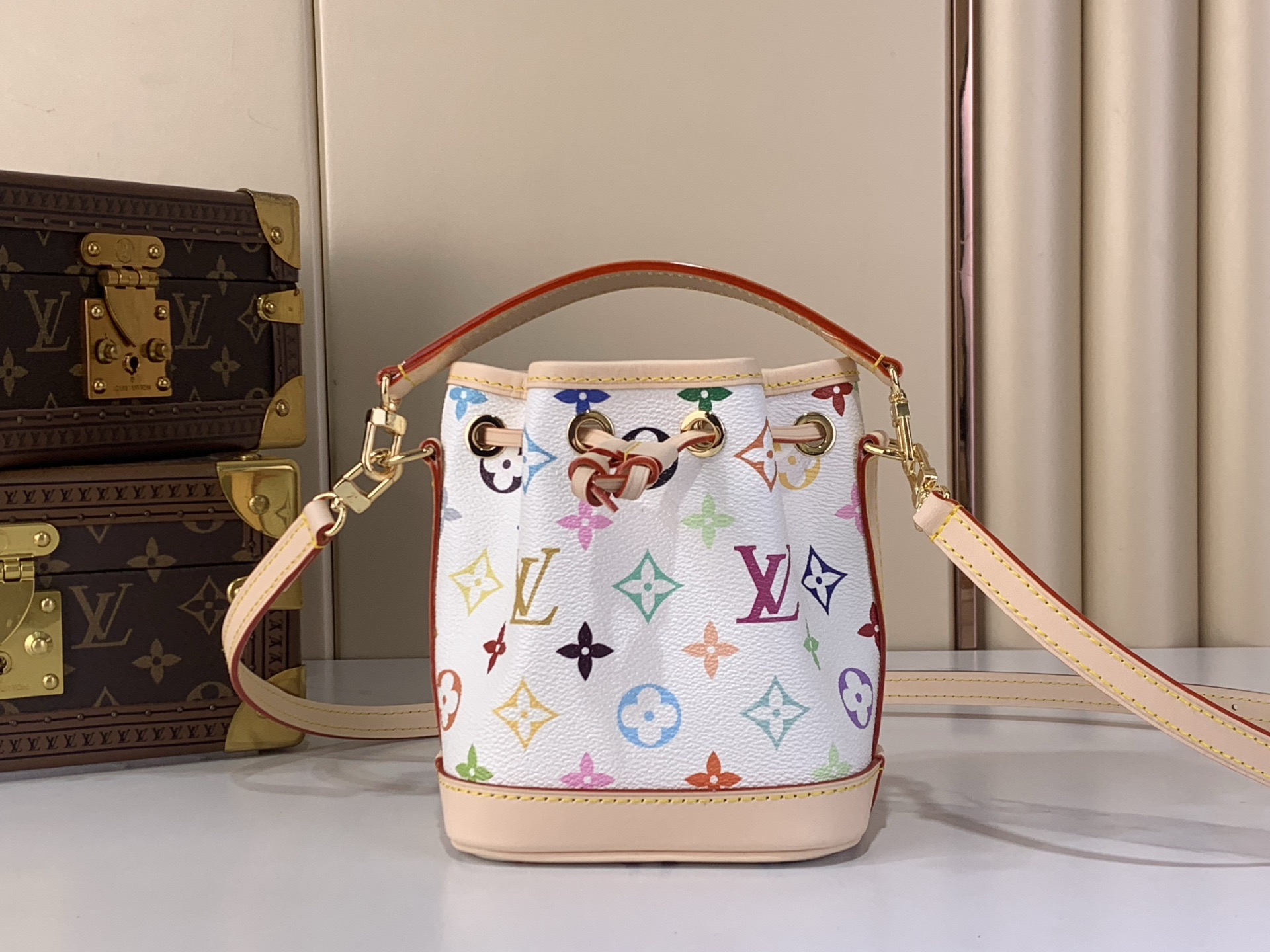 LV Style White Leather Card Holder Lookbook Reference image 1