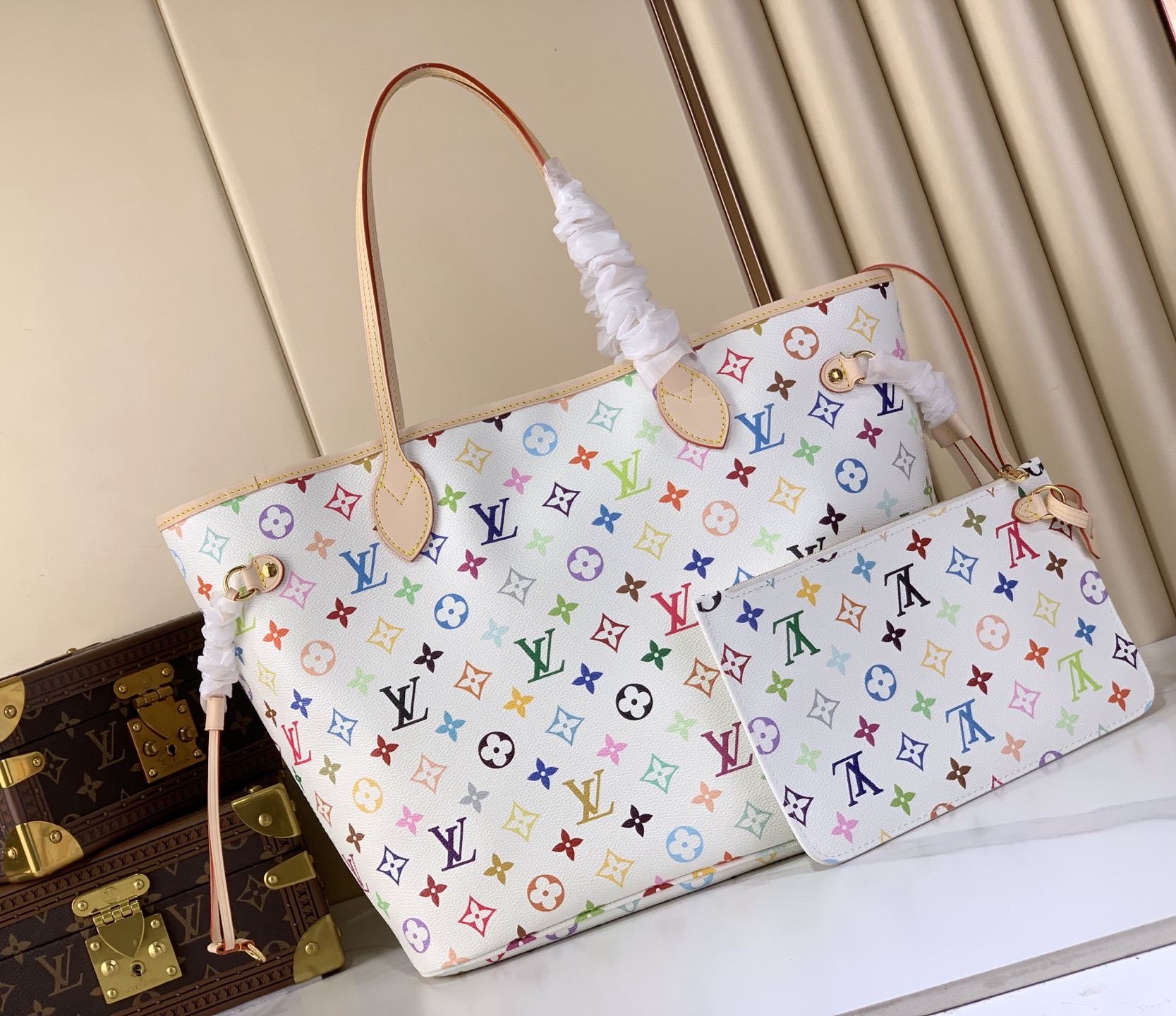 LV Style White Leather Clutch Bags Clutch detail image 3 from source 759896