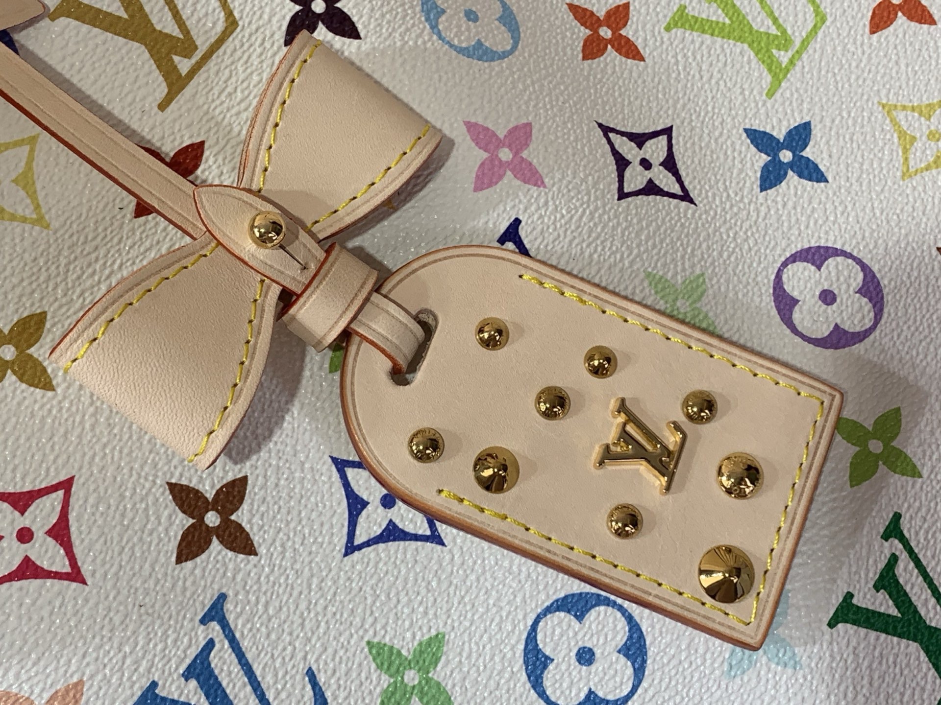 LV Style White Leather Clutch Bags Clutch detail image 6 from source 759896