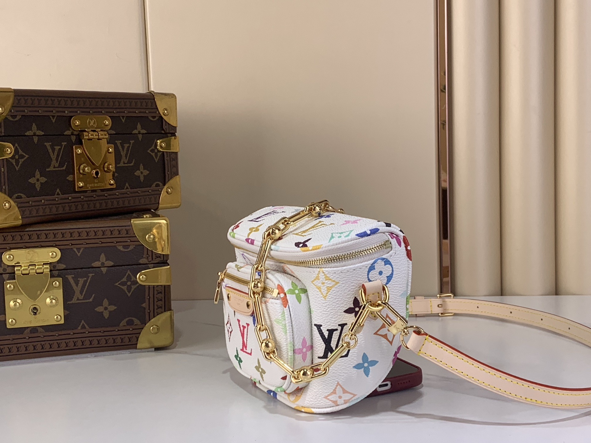 LV Style White Leather Top Handle Bag Lookbook Reference image 2