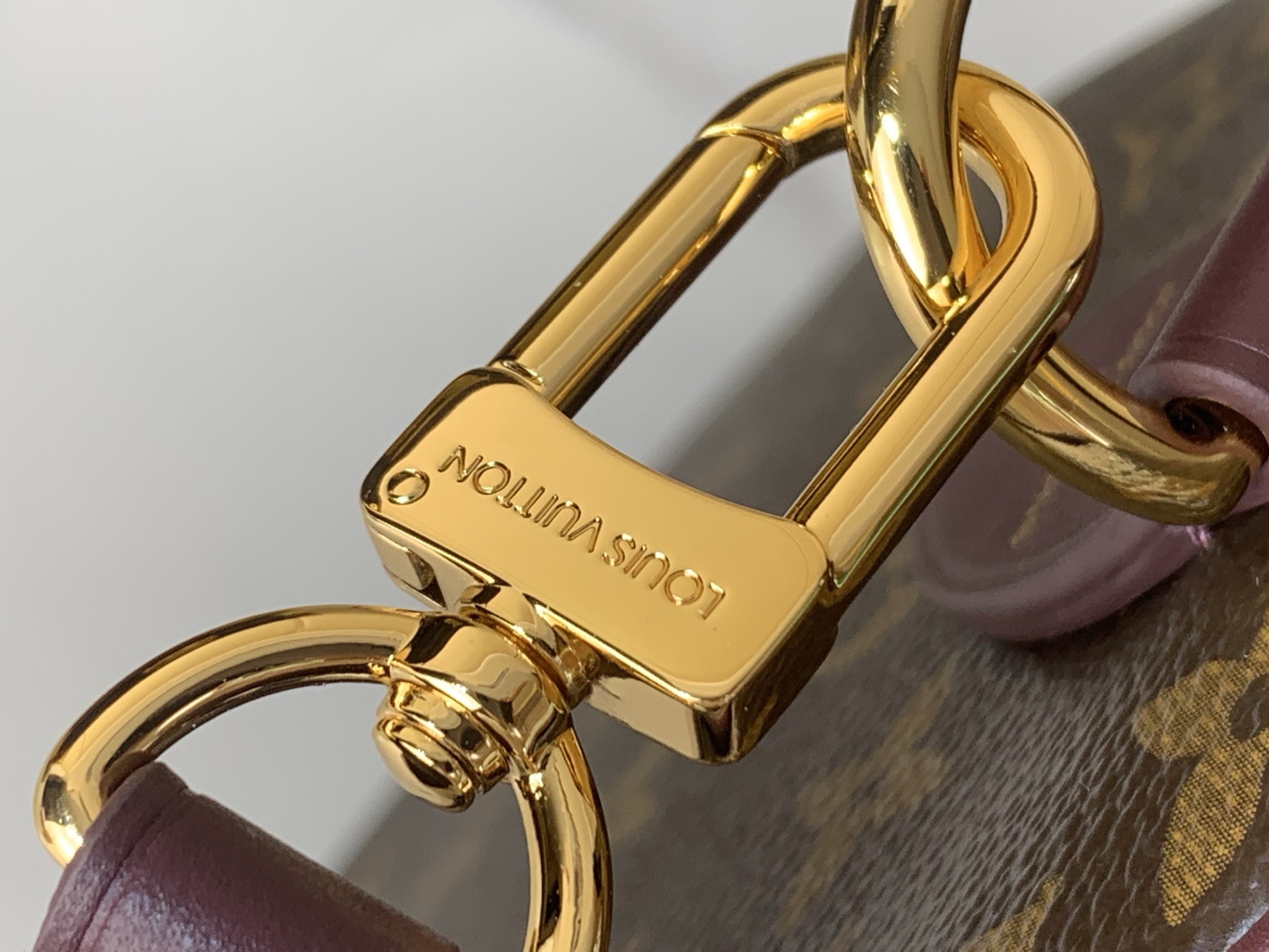 LV Style Black Leather Chain Bag Bags Chain Bag detail image 6 from source 759924