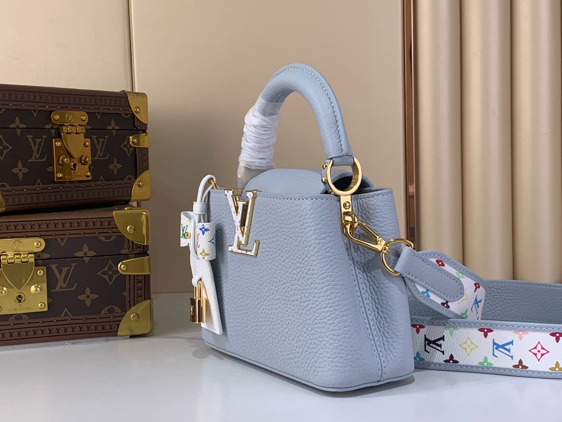 LV Style Beige Leather Top Handle Bag Lookbook Reference image 2