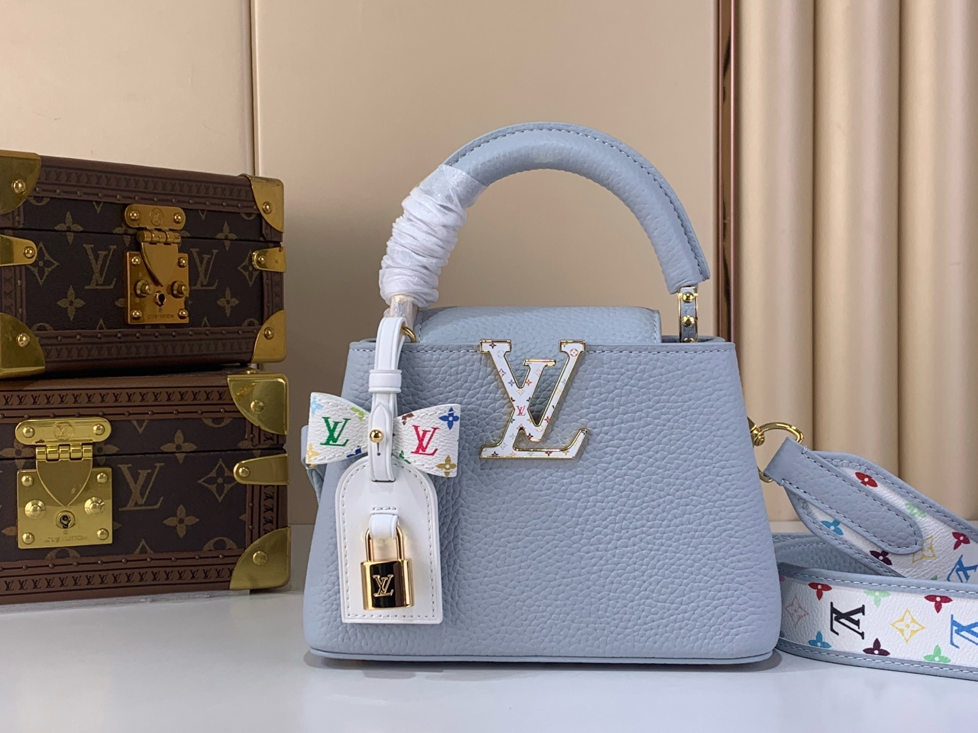 LV Style Beige Leather Top Handle Bag Lookbook Reference image 1