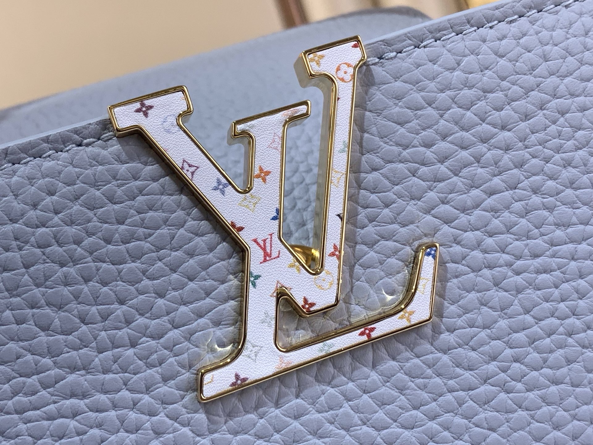 LV Style Beige Leather Top Handle Bag style reference detail image 6 from source 759925