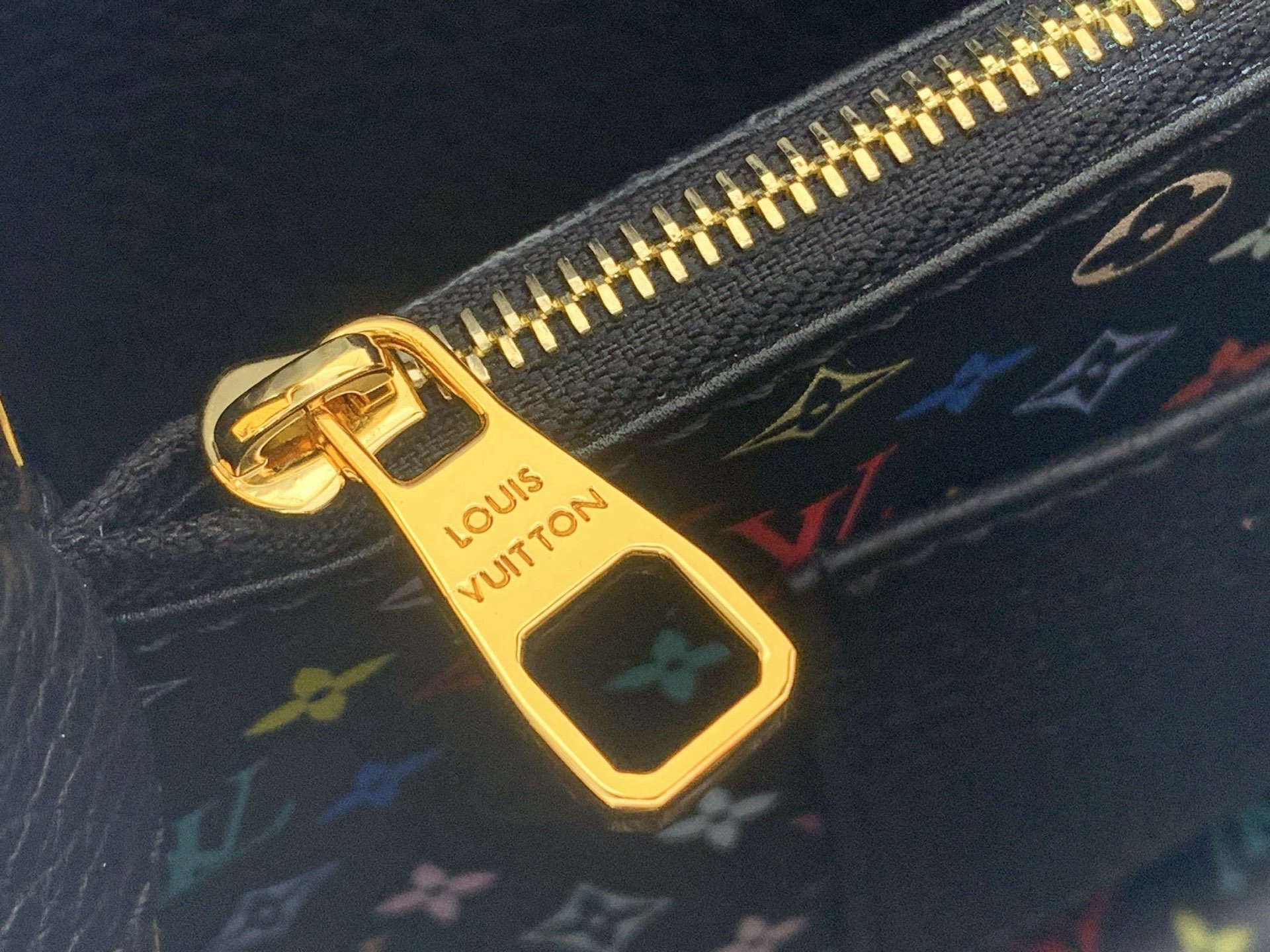 LV Style Black Leather Top Handle Bag style reference detail image 7 from source 759927