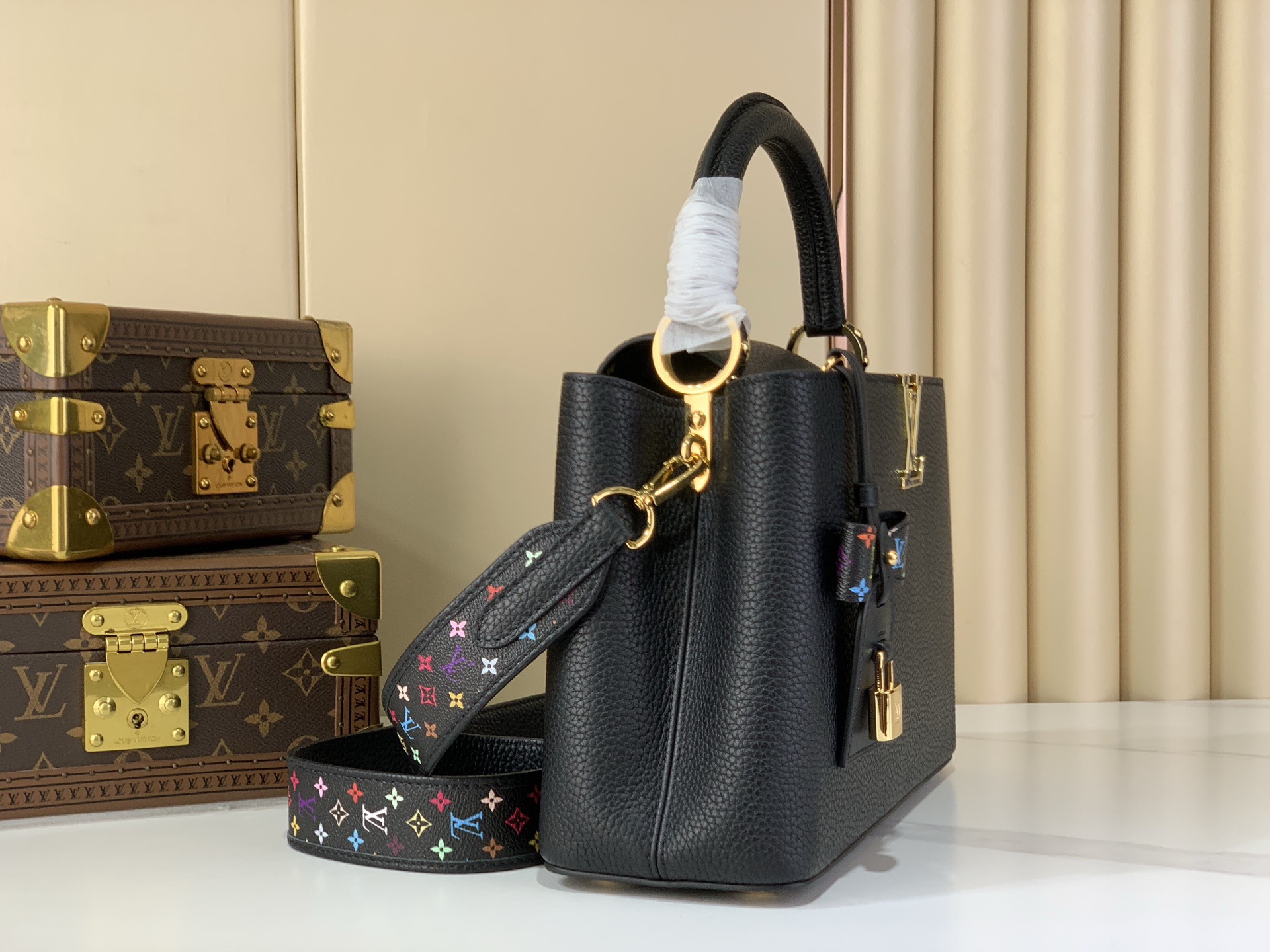 LV Style Black Leather Top Handle Bag Lookbook Reference image 2