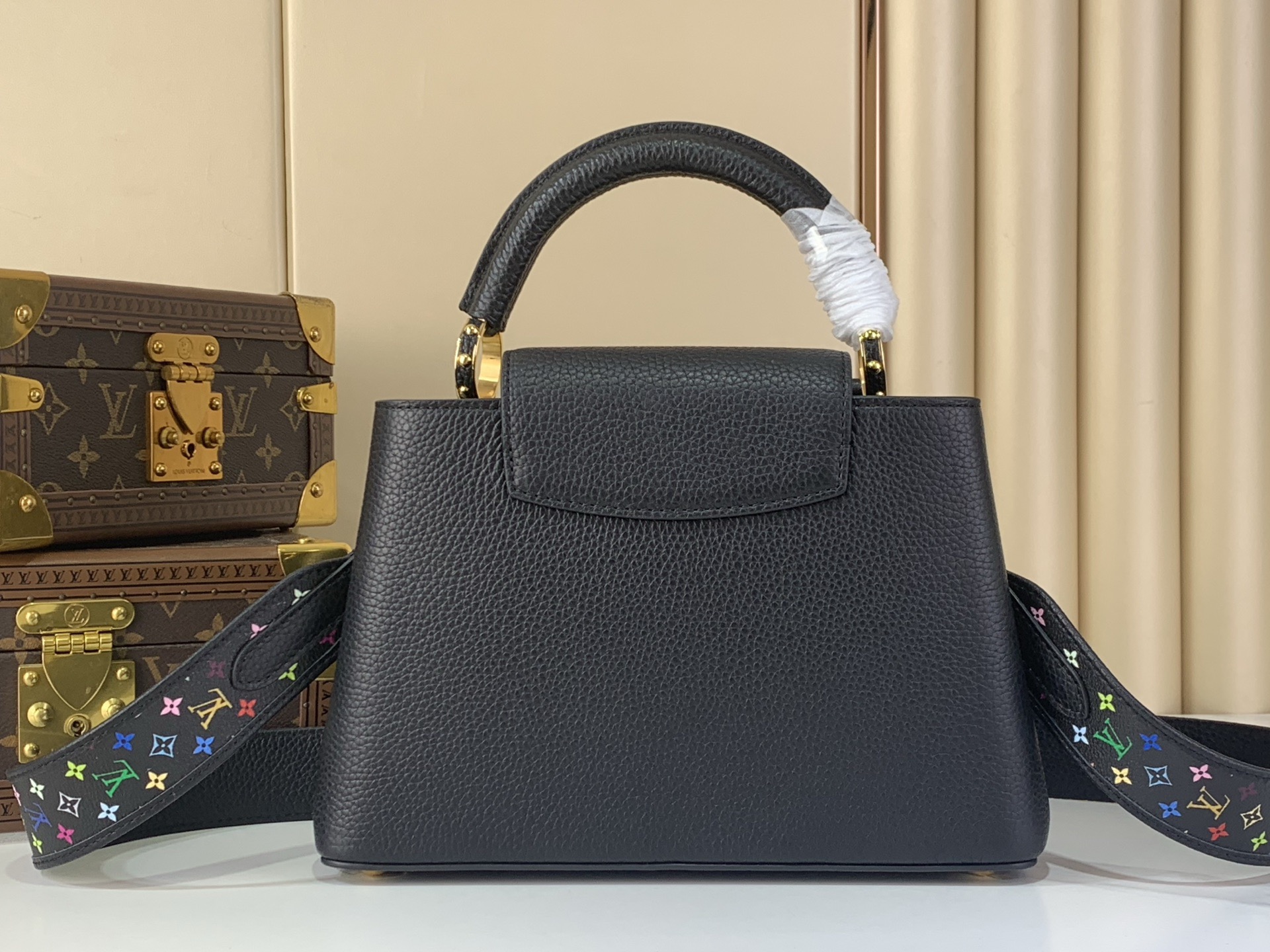 LV Style Black Leather Top Handle Bag style reference detail image 3 from source 759928