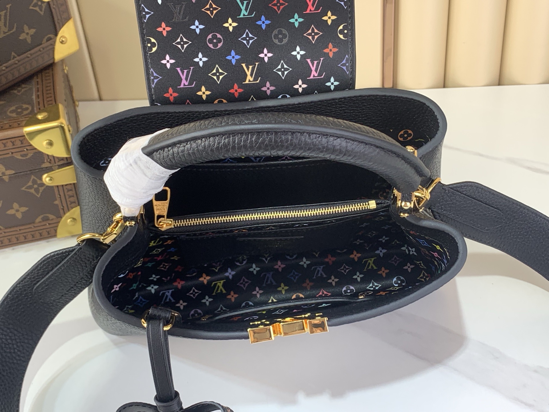 LV Style Black Leather Top Handle Bag style reference detail image 9 from source 759928
