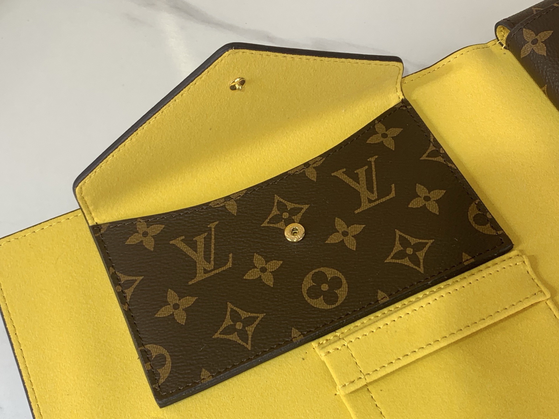 LV Style Leather Clutch Bags Clutch detail image 7 from source 759929