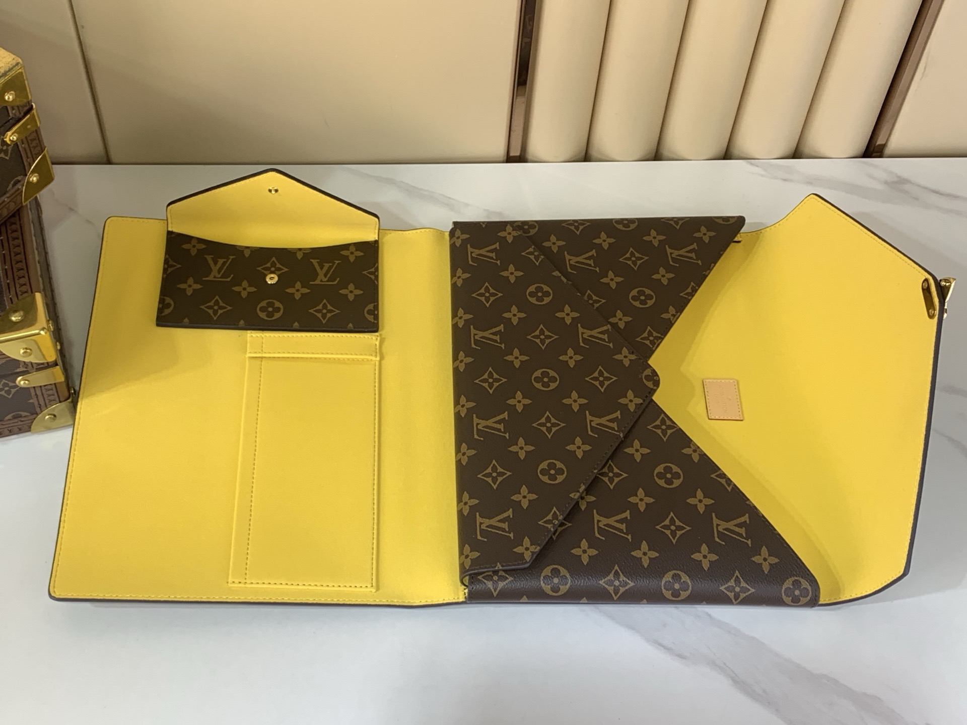 LV Style Leather Clutch Bags Clutch detail image 9 from source 759929
