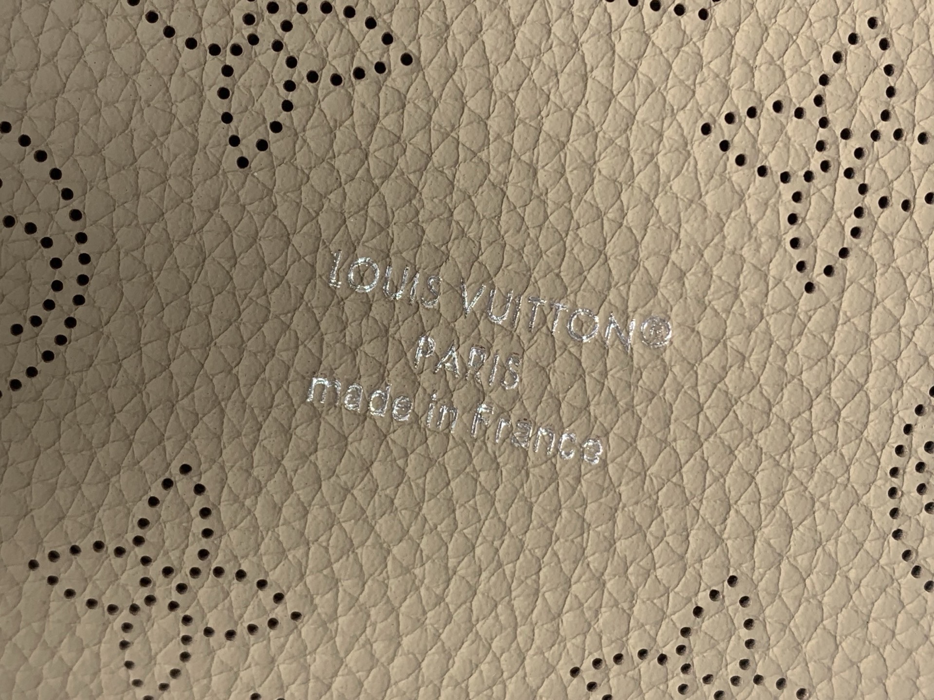 LV Style Black Leather Top Handle Bag style reference detail image 8 from source 760000