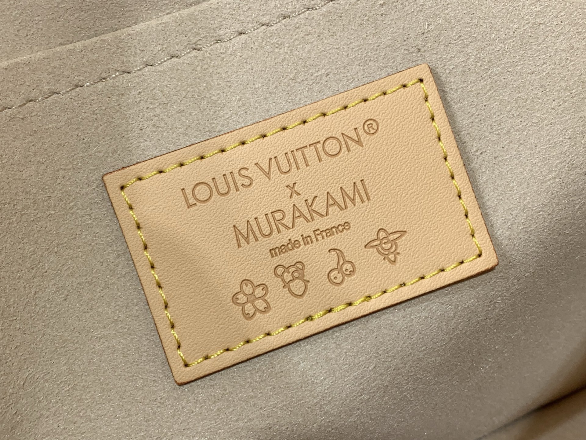 LV Style White Leather Top Handle Bag style reference detail image 8 from source 760014