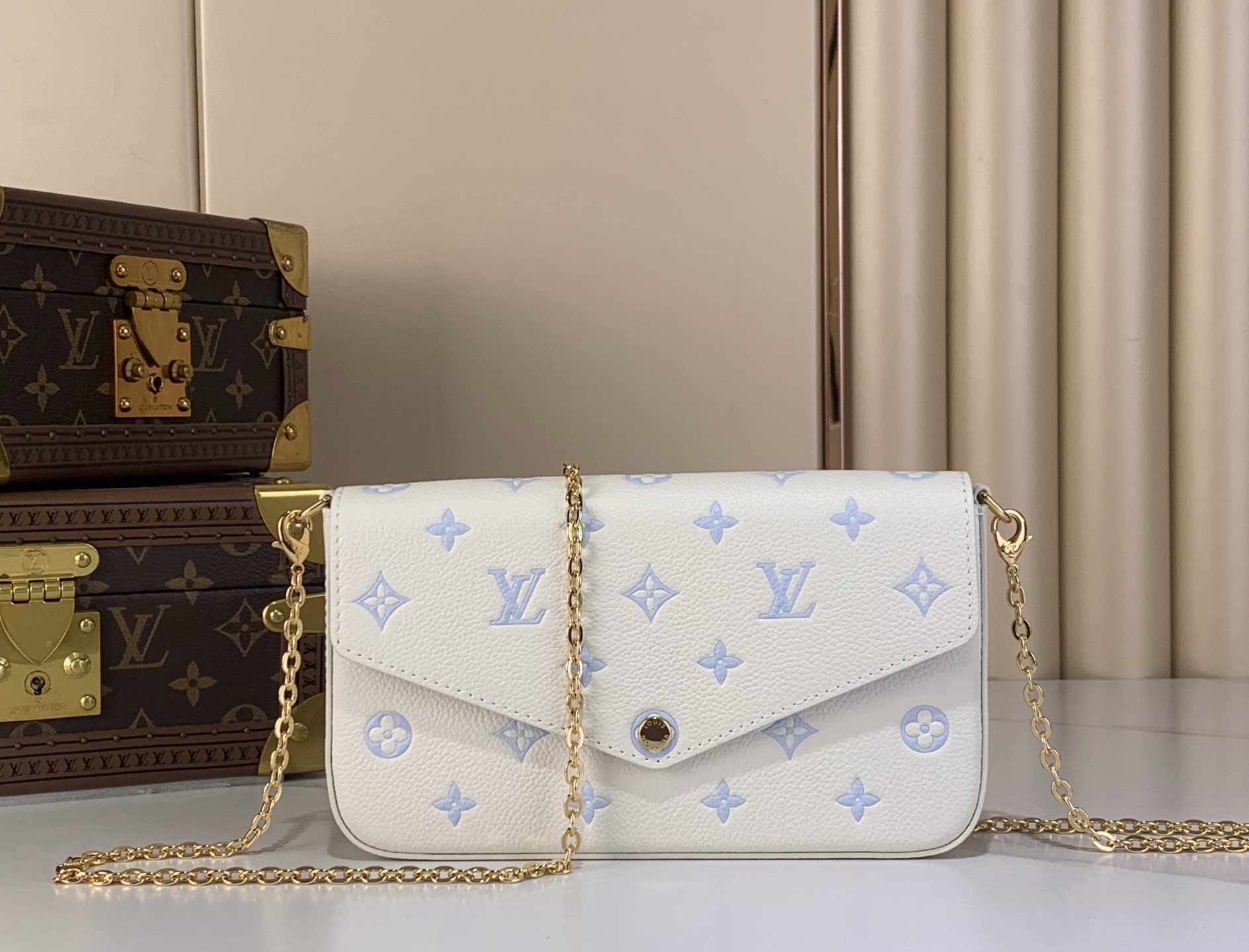 LV Style White Leather Clutch Lookbook Reference image 1