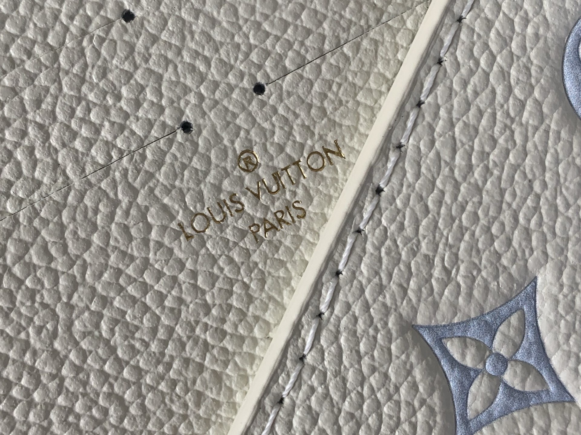 LV Style White Leather Clutch Bags detail image 6 from source 760045