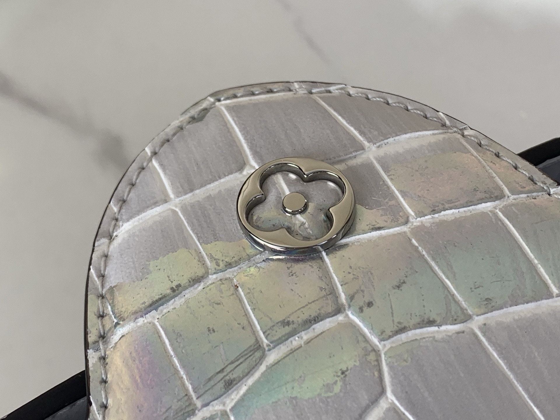 LV Style Leather Top Handle Bag style reference detail image 6 from source 760005
