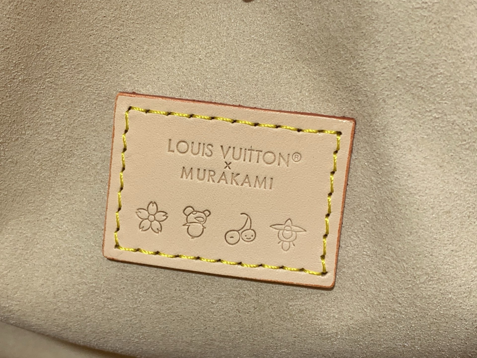 LV Style White Leather Top Handle Bag style reference detail image 9 from source 760013
