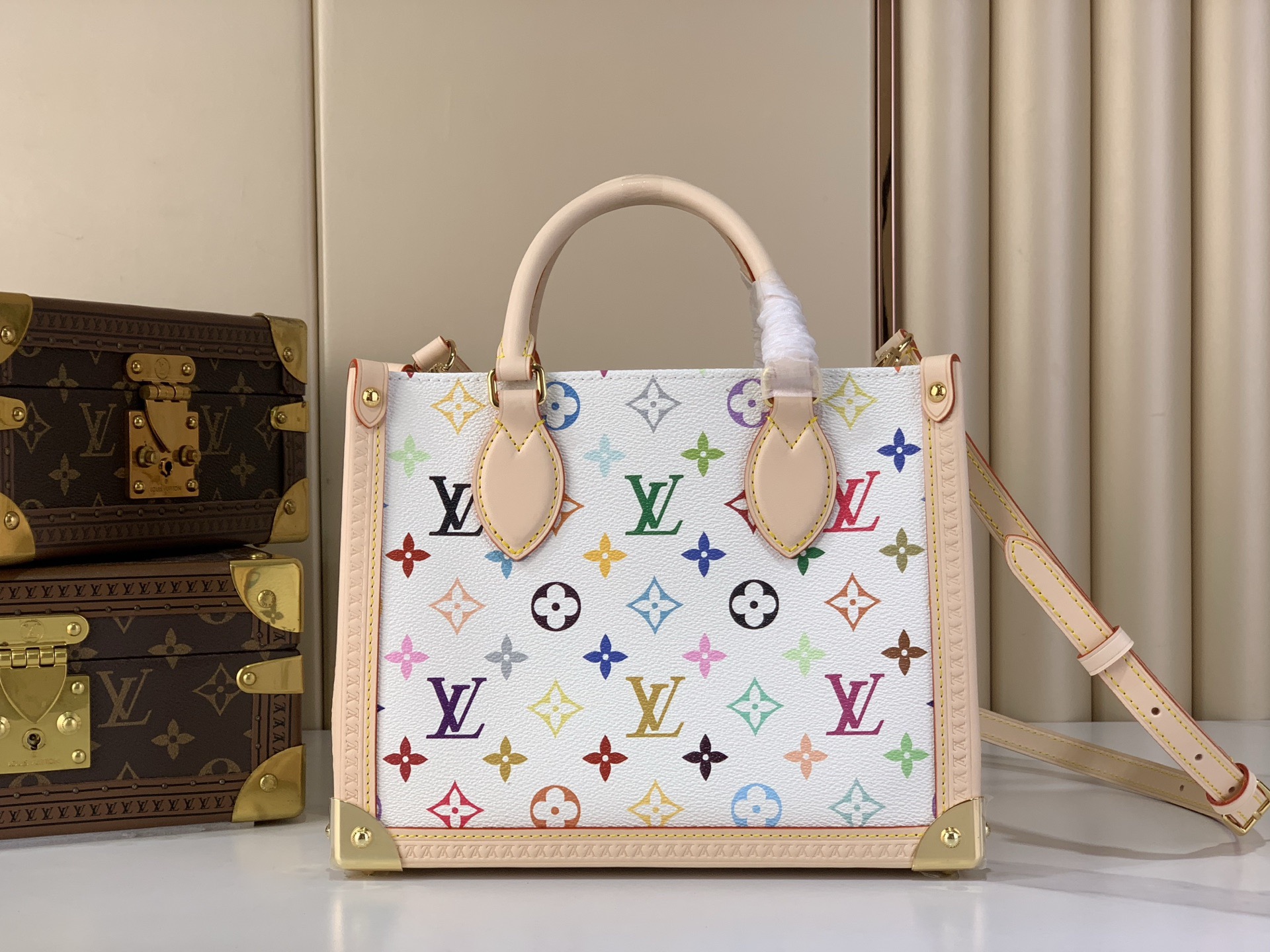 LV Style White Leather Top Handle Bag style reference detail image 3 from source 760013