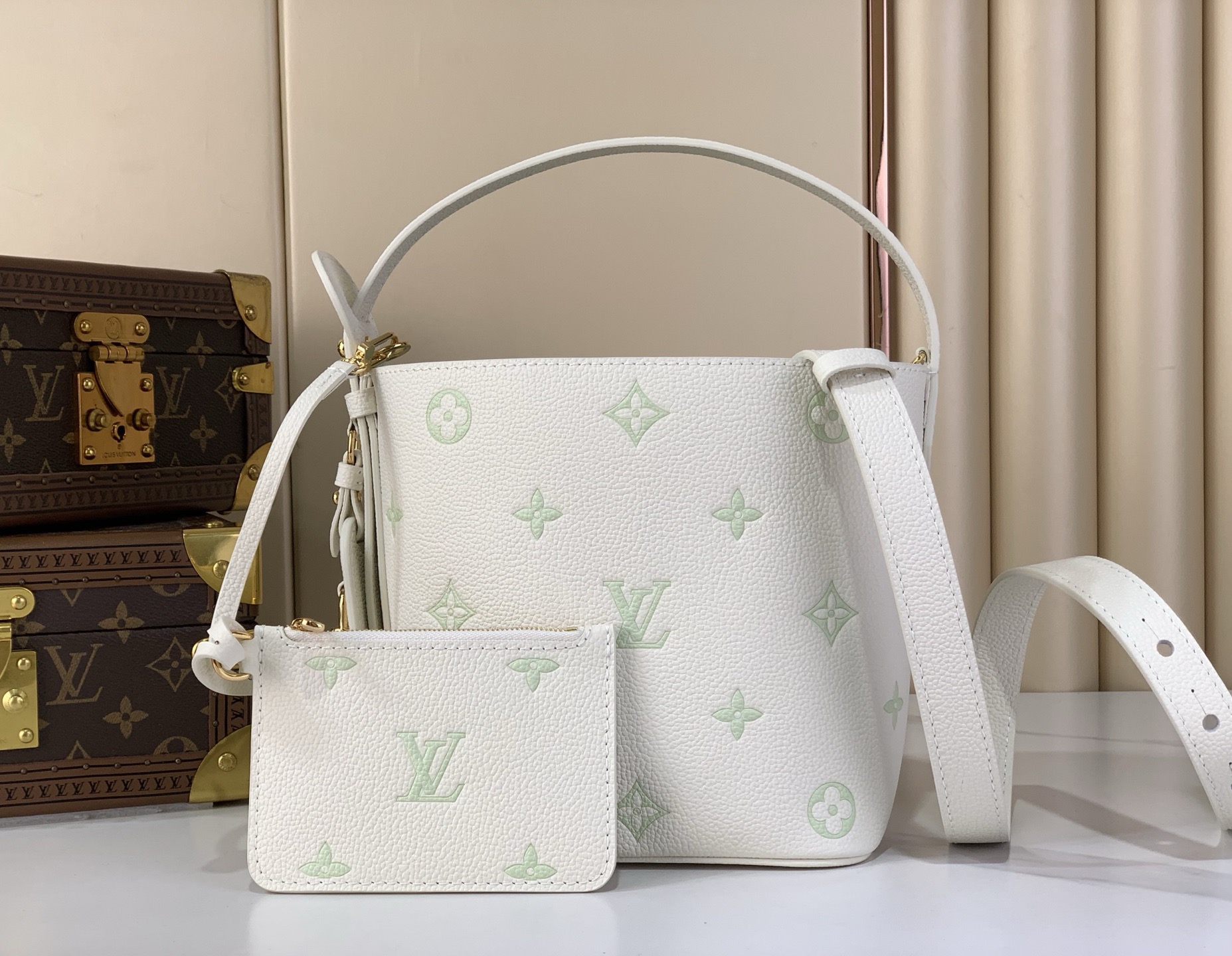 LV Style White Leather Top Handle Bag Lookbook Reference image 1