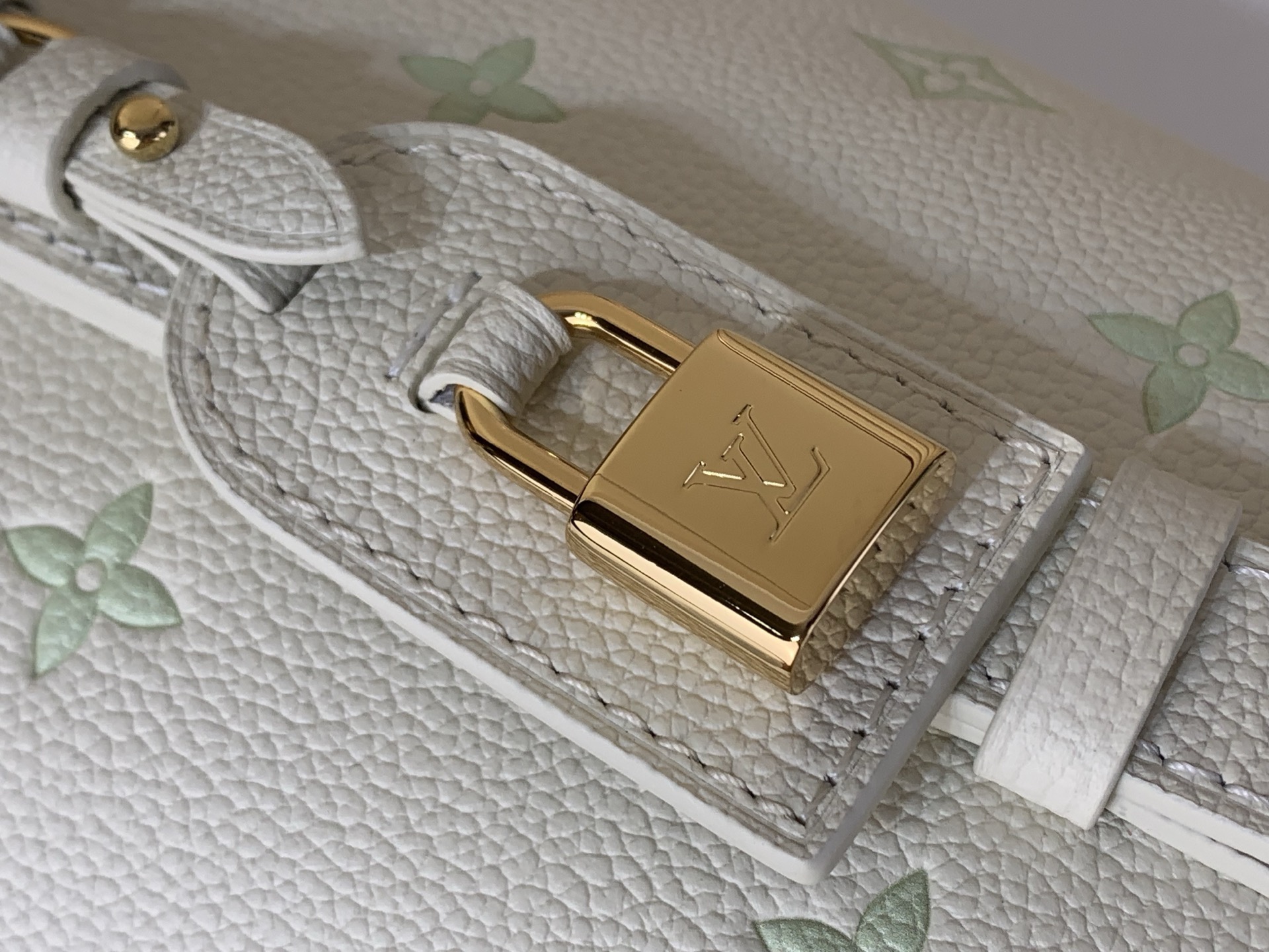 LV Style White Leather Top Handle Bag style reference detail image 7 from source 760039