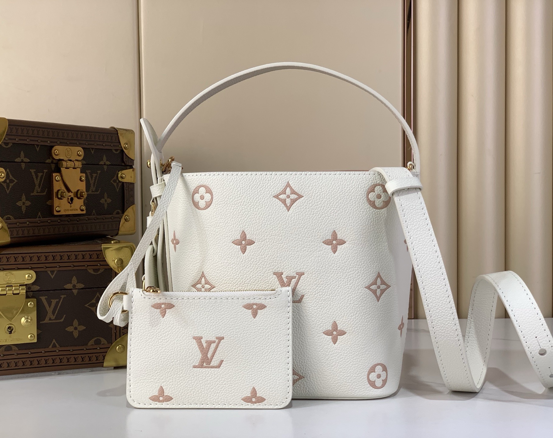 LV Style White Leather Top Handle Bag Lookbook Reference image 1
