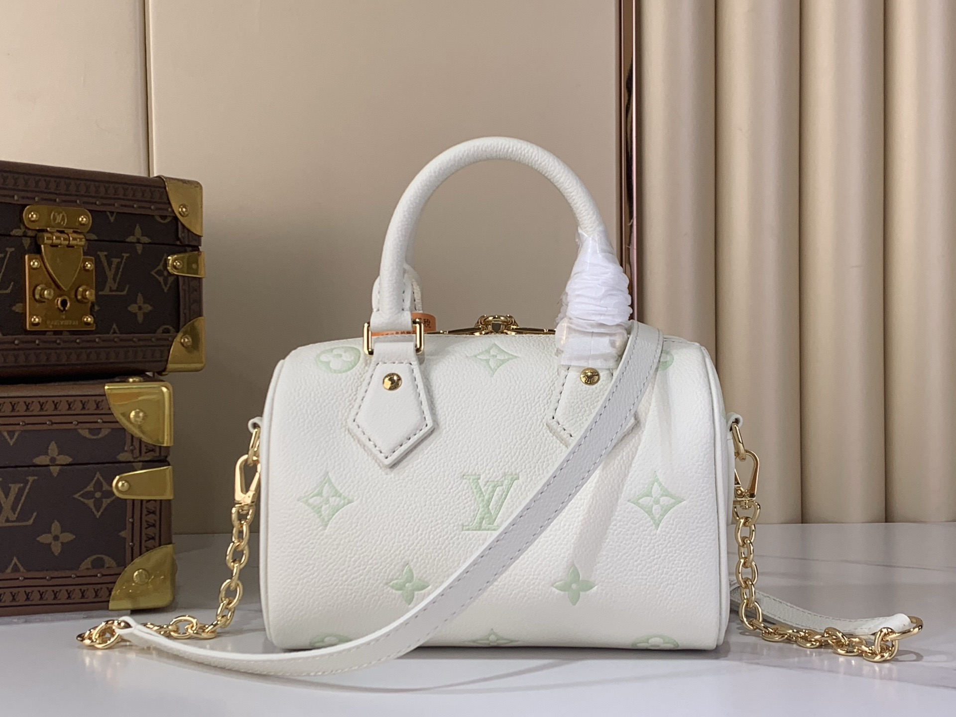 LV Style Beige Leather Top Handle Bag style reference detail image 3 from source 760037